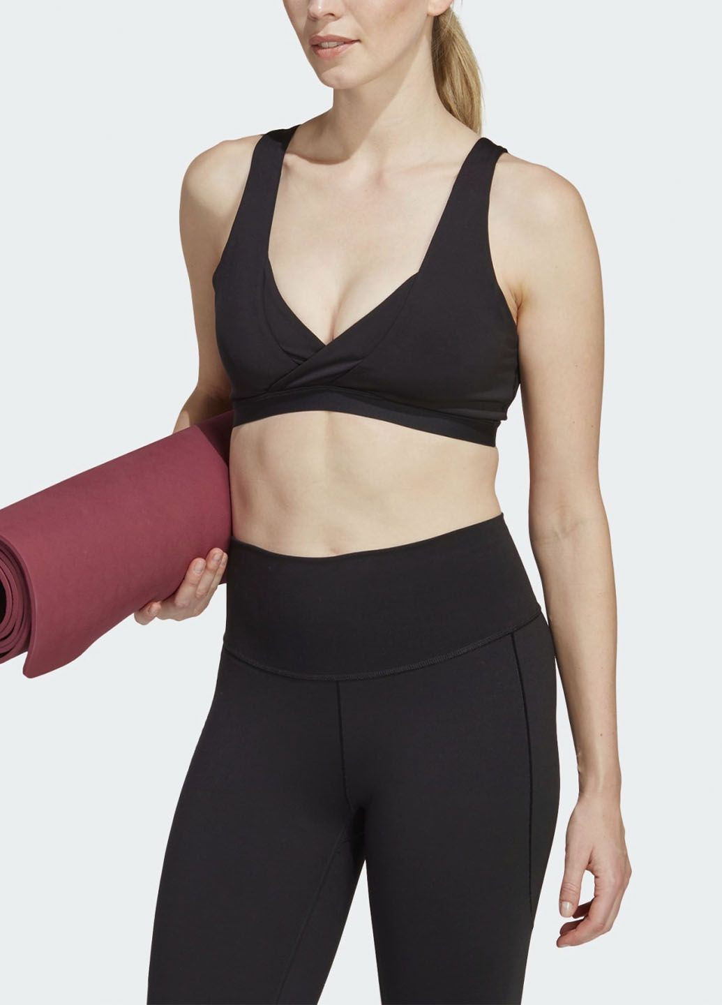 Чёрный бюстгальтер для йоги yoga essentials ic8062 adidas