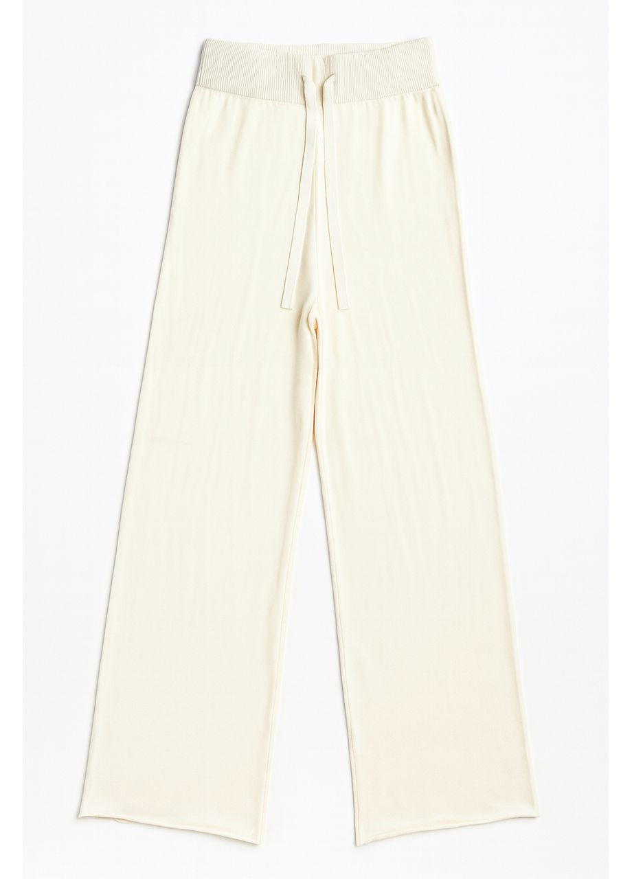 Костюм жіночий білий (B02) NAN (370832189)