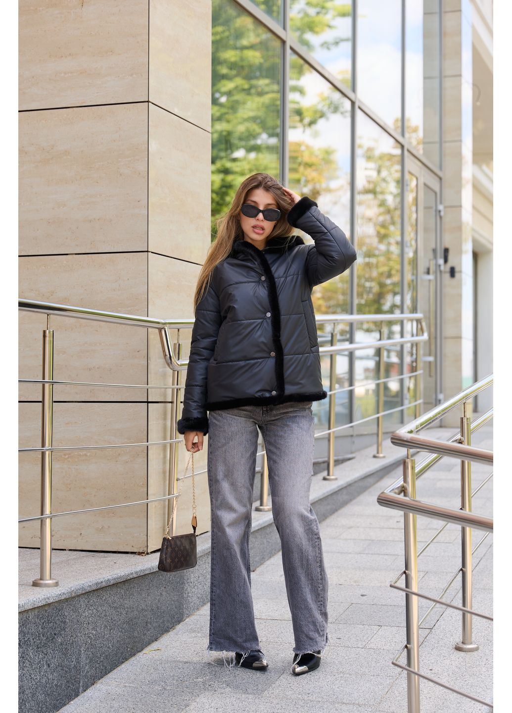 Черная зимняя куртка MN