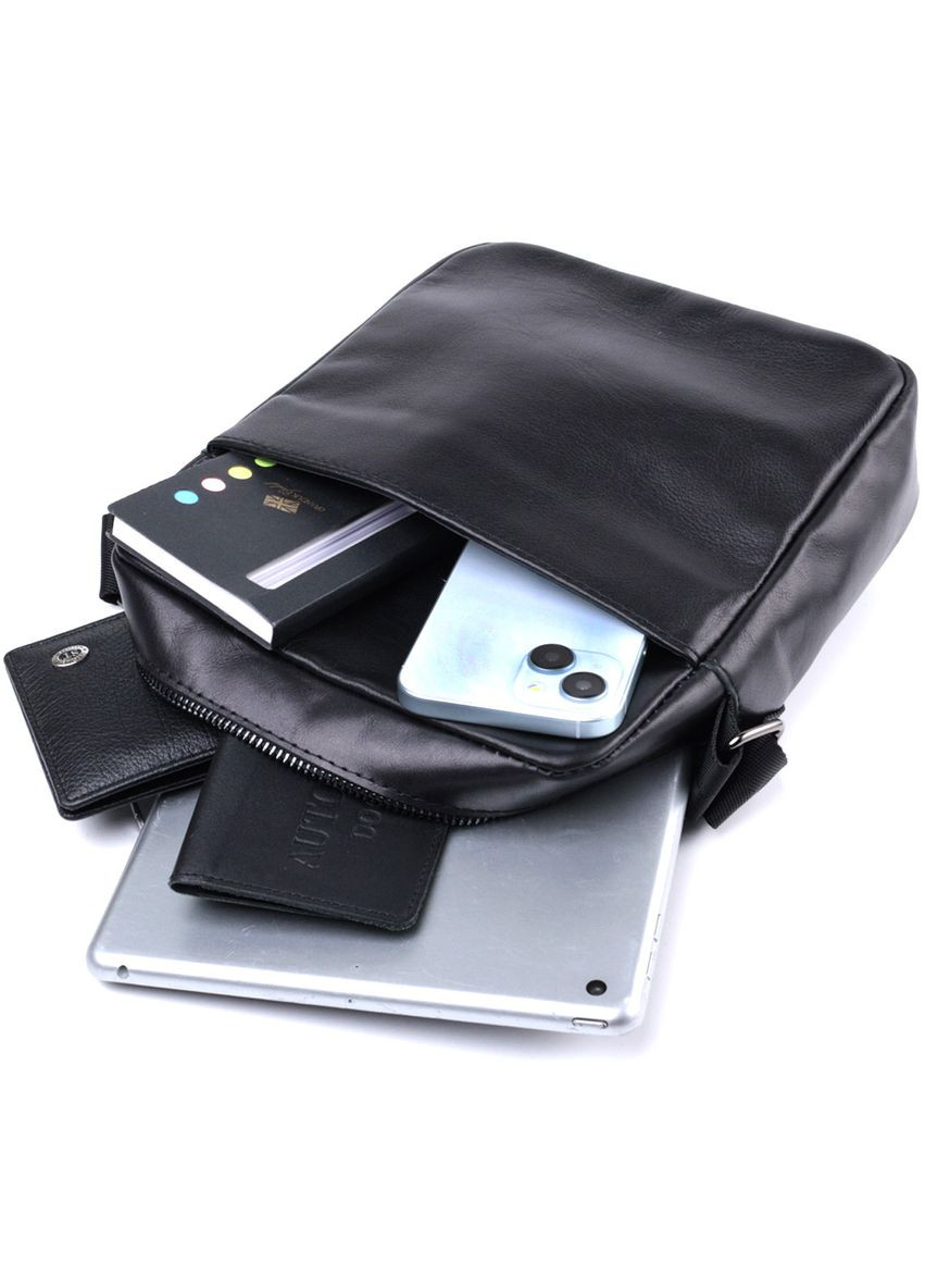 Сумка для мужчин через плечо из натуральной глянцевой кожи 22849 Черная Shvigel (305768373)