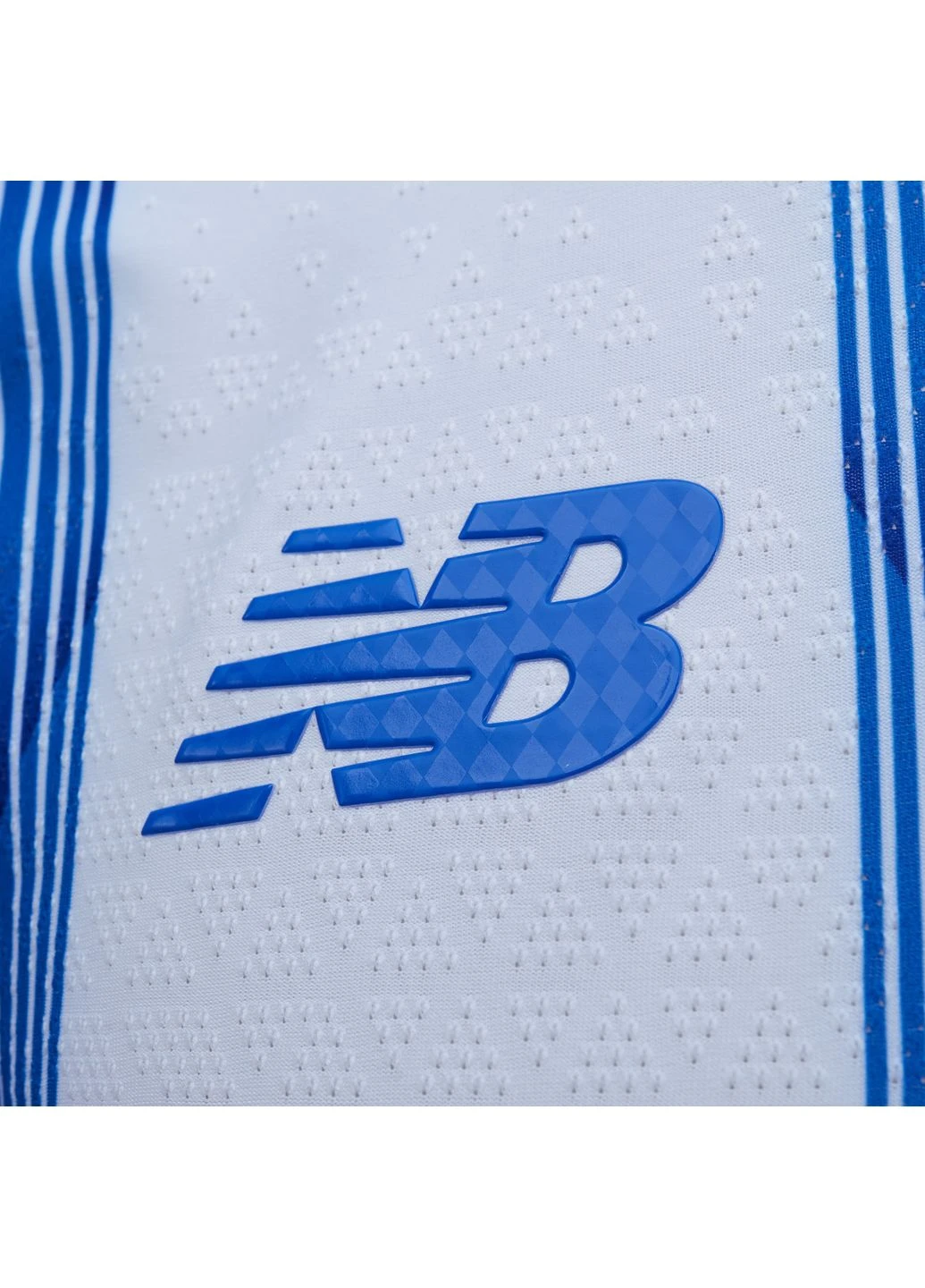 Белая мужская белая футболка фк «динамо» киев home retail 52-54 (xl) (mt62r1yyhme) New Balance MT62R1YY
