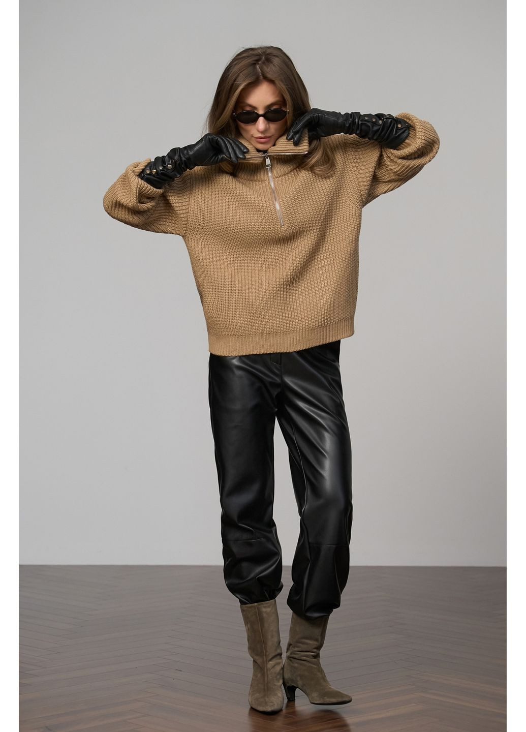 Песочный свитер на замке 2761 Triko Bakh