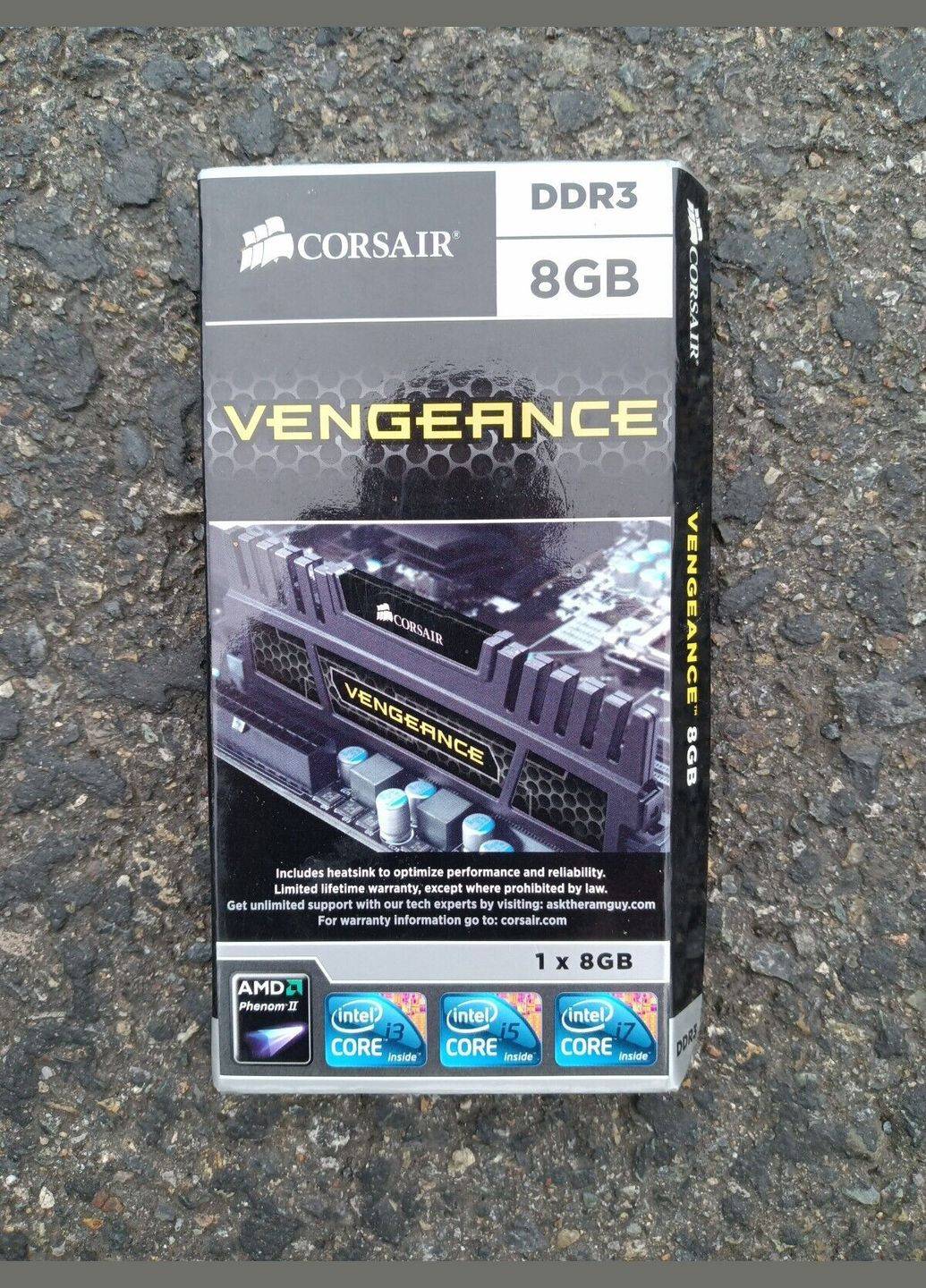 Оперативна пам'ять Vengeance 1x8GB DDR3 1600MHz PC3 12800 Desktop Memory Corsair (292132622)