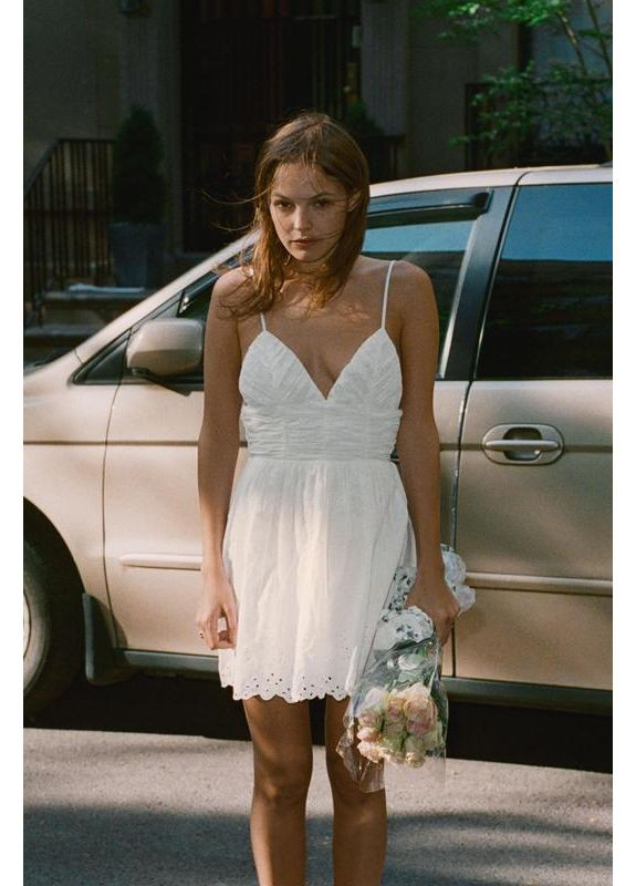 Білий коротка сукня з вишивкою Zara