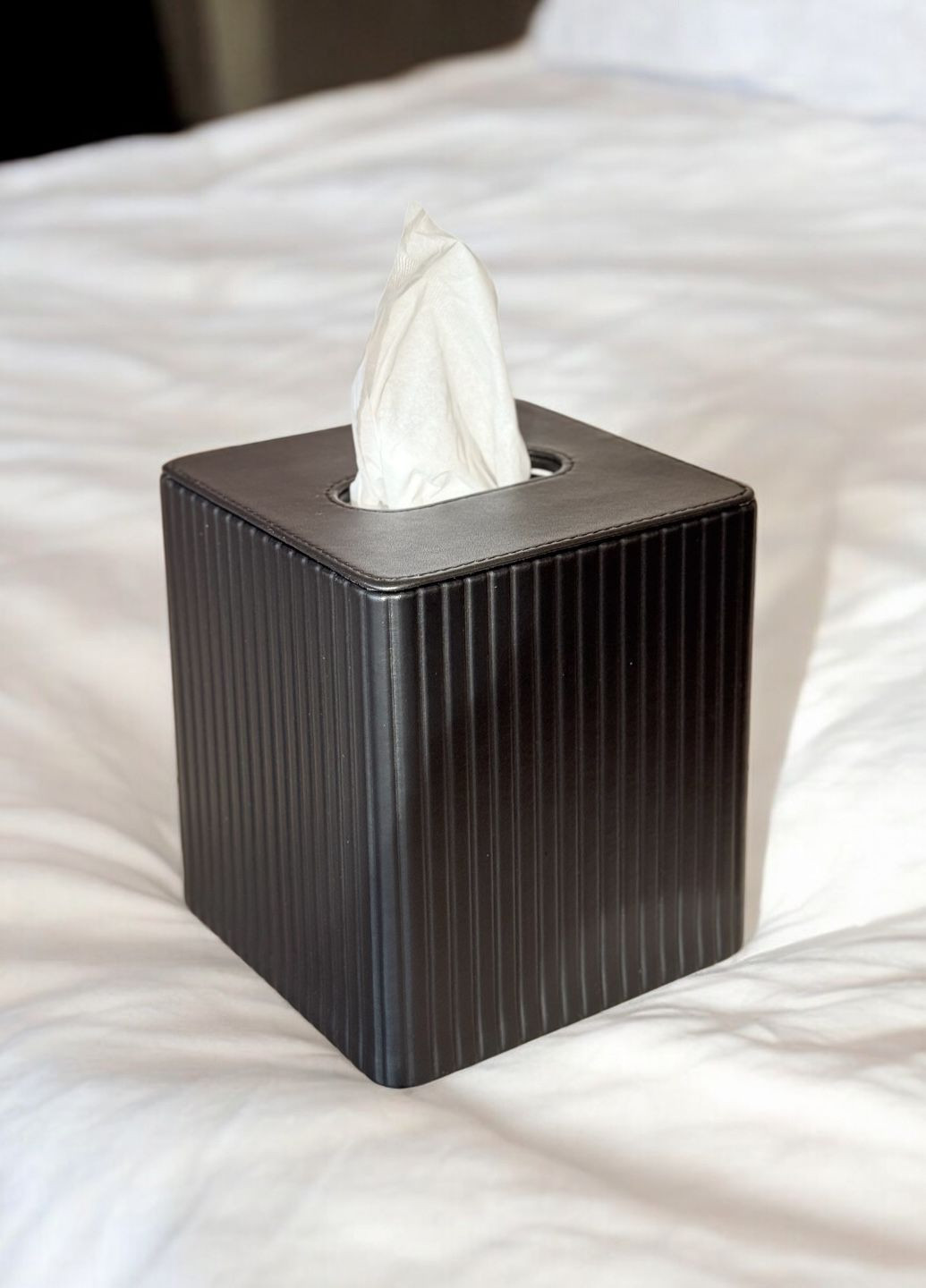 Бокс для салфеток черный экокожа "Silk" No Brand (328266679)