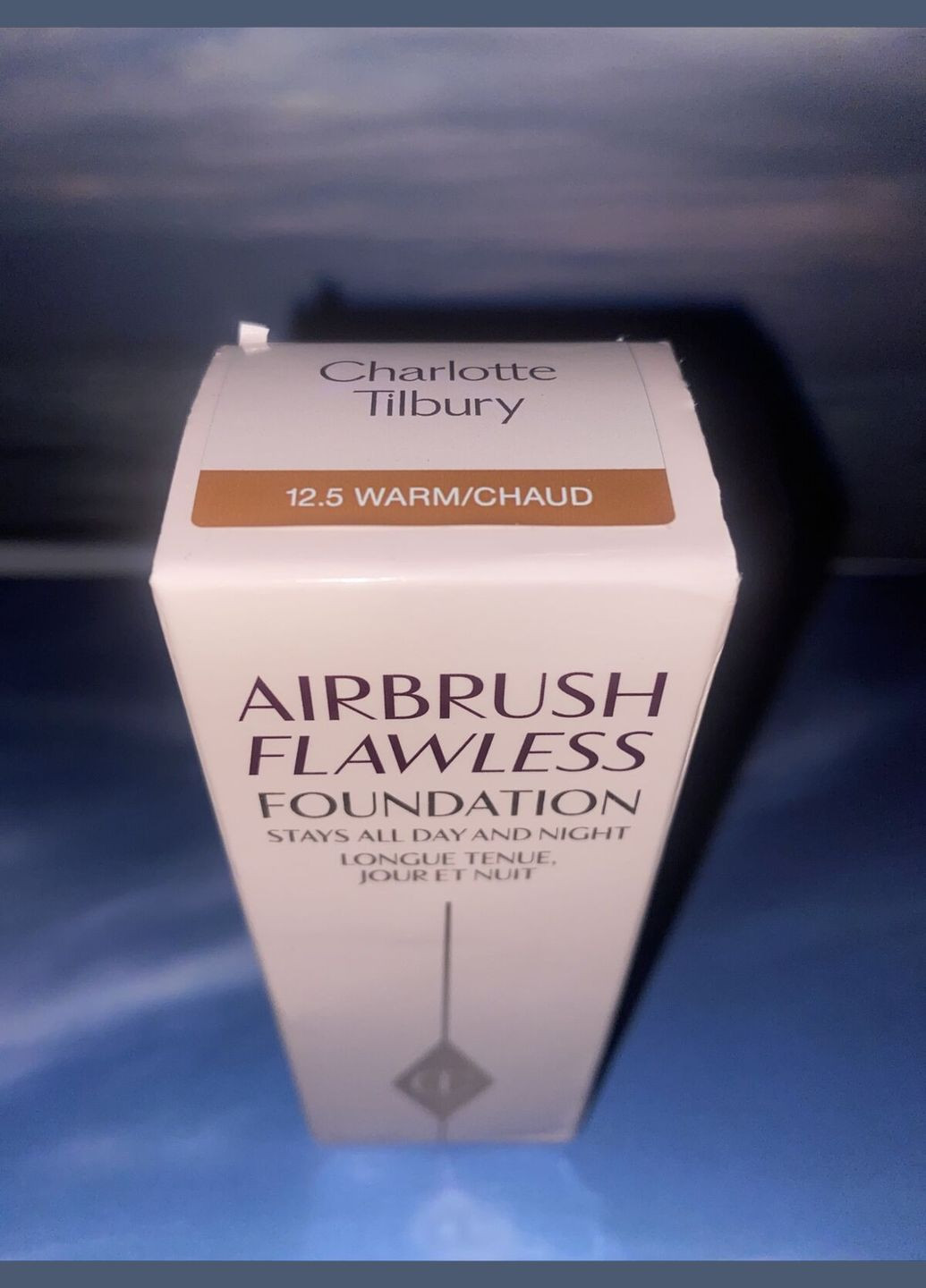 Тональна основа для обличчя Airbrush Flawless Foundation (30 мл) 12.5 WARM Charlotte Tilbury (278773912)