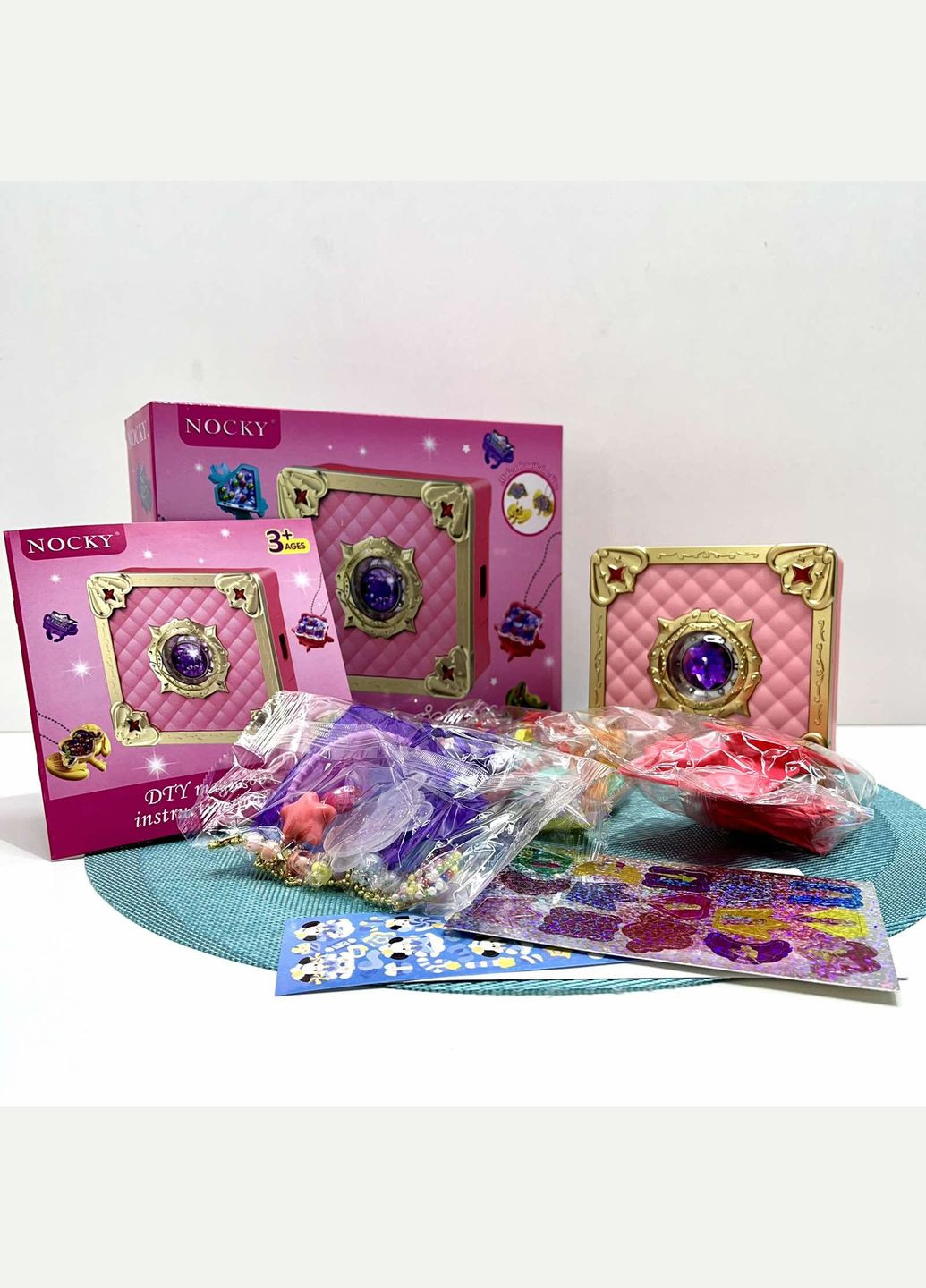 Набір для виготовлення прикрас аксесуарів у скриньці Рожевий (8269) No Brand (307925307)