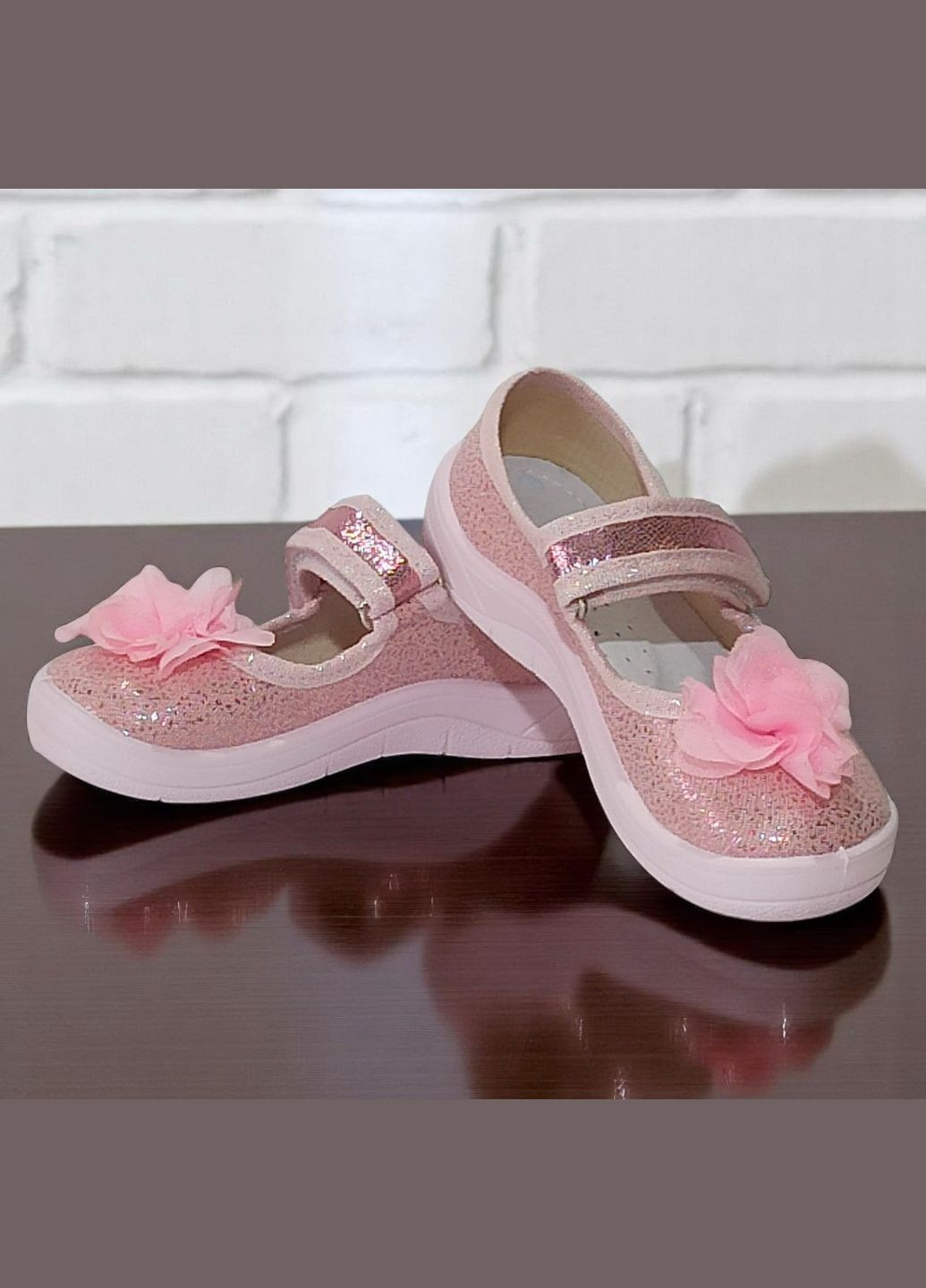 Розовые ортопедические тапочки на липучке для девочки сменка в садик валди Waldi с бантом, с цветами