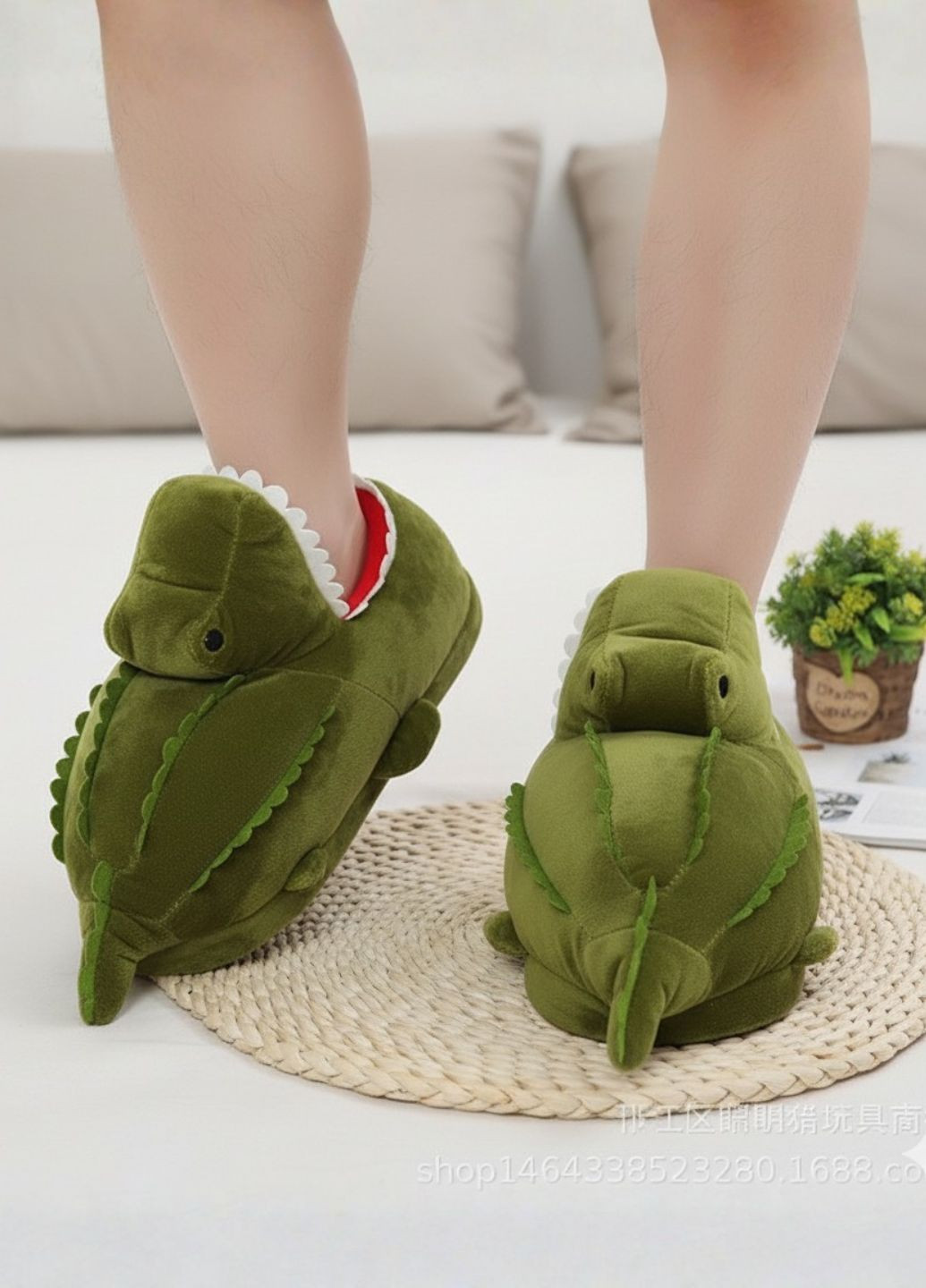 Чоловічі теплі капці крокодили плюшеві з антиковзною підошвою My Kigu (368618686)