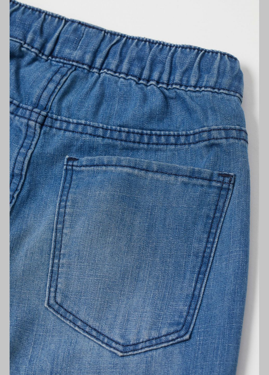 Синие демисезонные джинсы с эластичной талией для мальчика 0454804-011 H&M