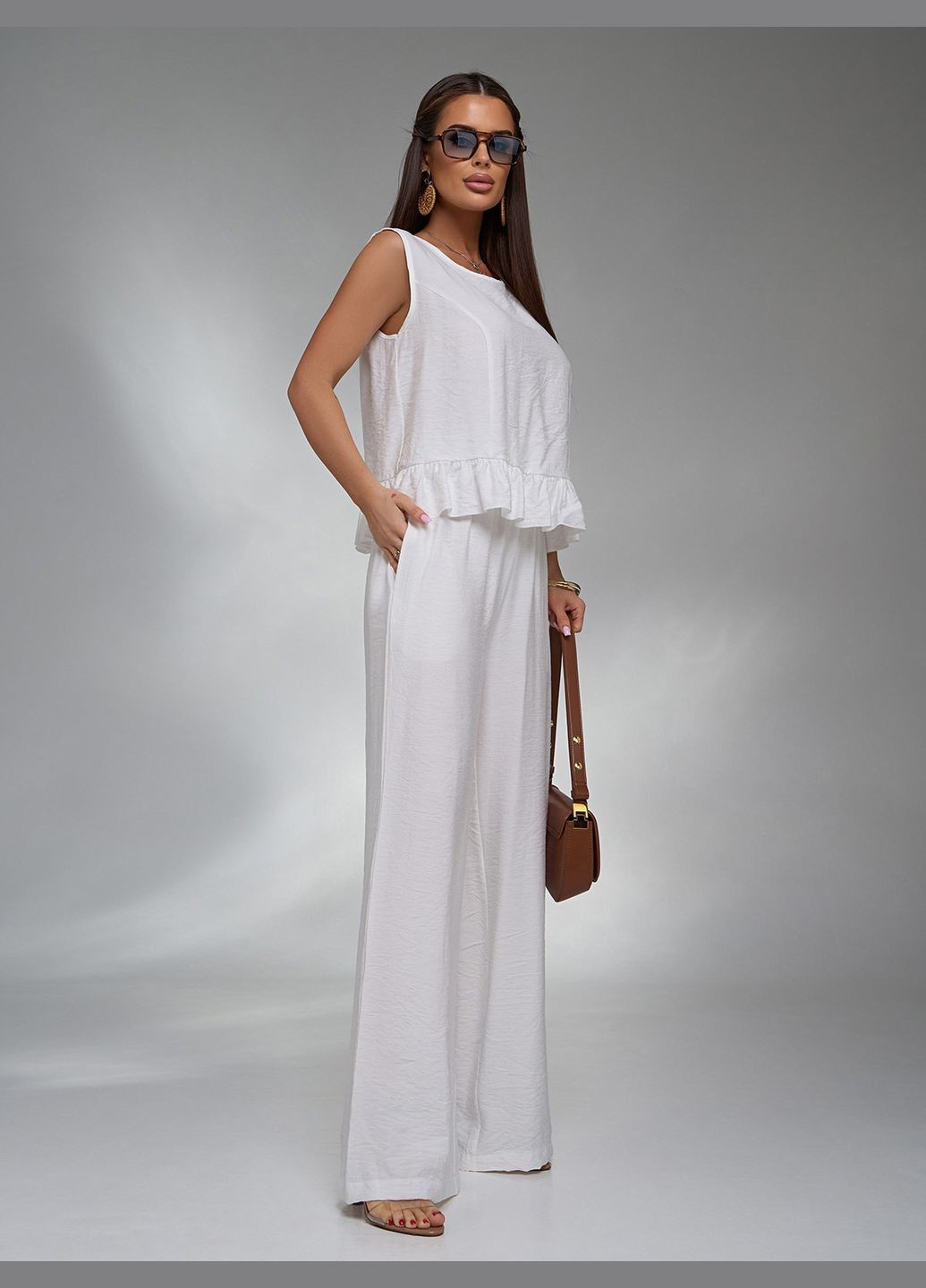 Стильний лляний костюм з воланом No Brand (327437829)