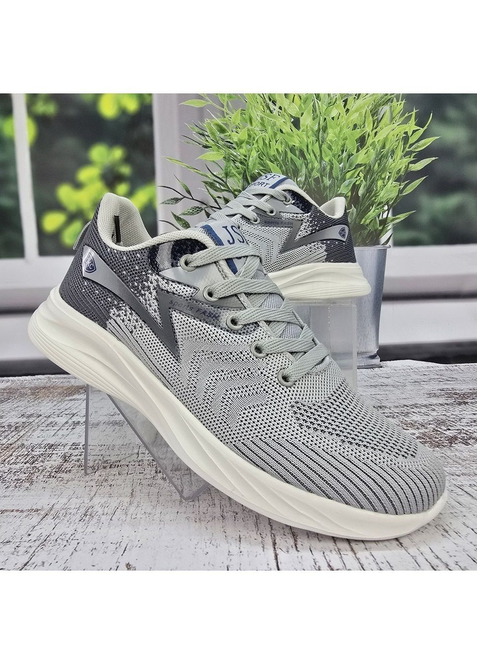 Светло-серые демисезонные кроссовки мужские Fashion