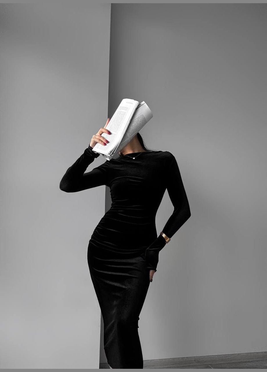 Черное платье по фигуре закрытое с рукавами Nositi