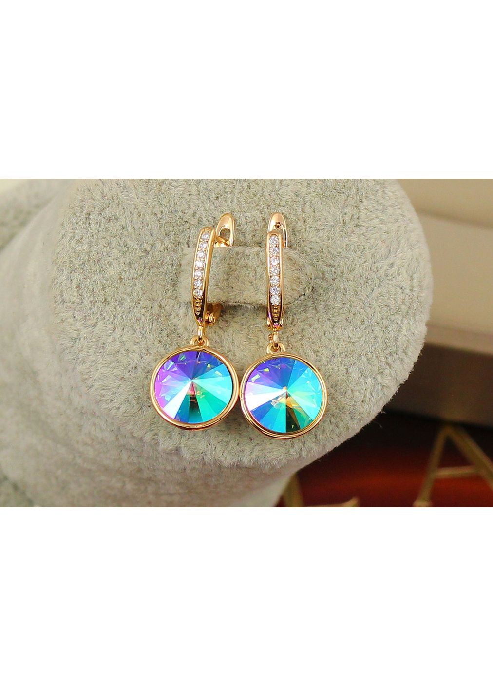 Серьги подвески Сваровски камень в ободке фиолетовые хамелеоны 3 см золотистые love-shopping Xuping Jewelry (354655786)