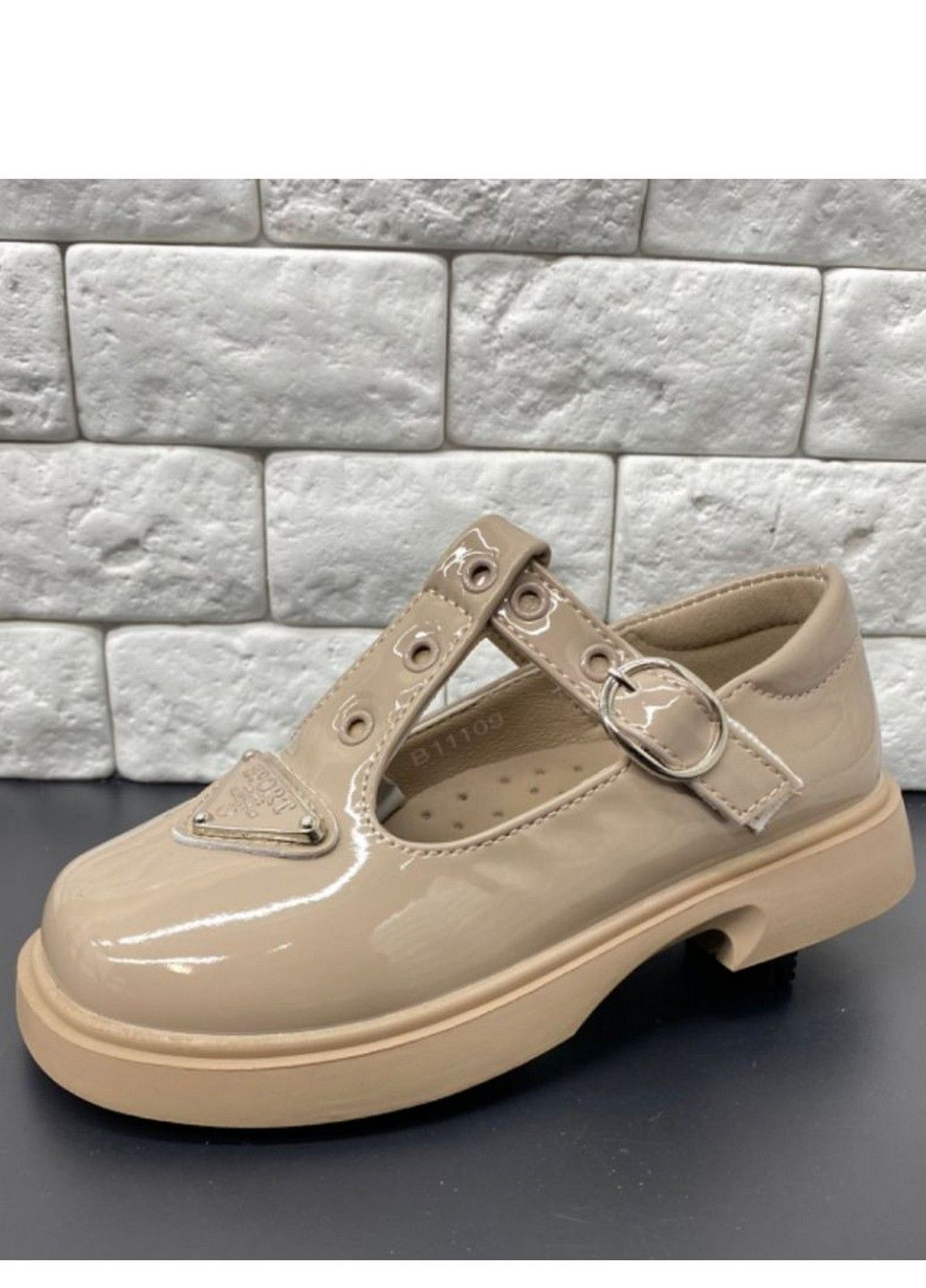 Бежевые туфли bn11109-3 Jong Golf