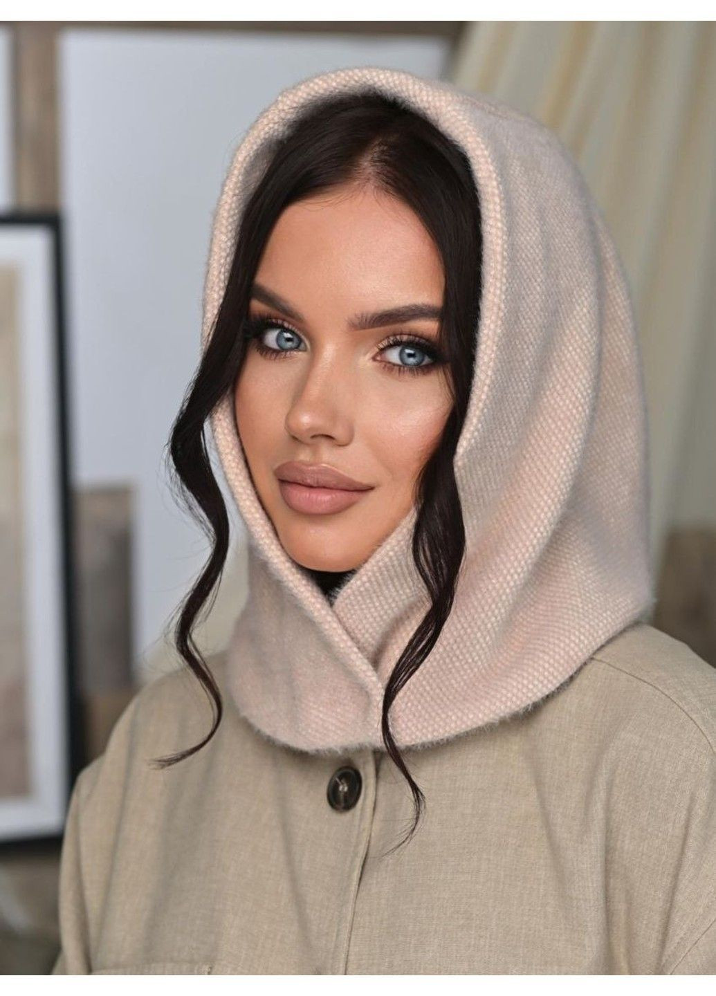 Жіночий капор Selena з екохутра бежевий No Brand (368895499)