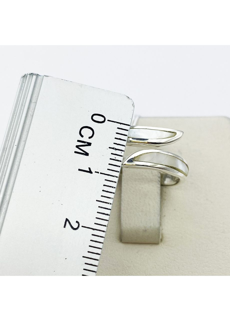 Каблучка срібна з перламутром 16,5 2,64 г No Brand (370142485)