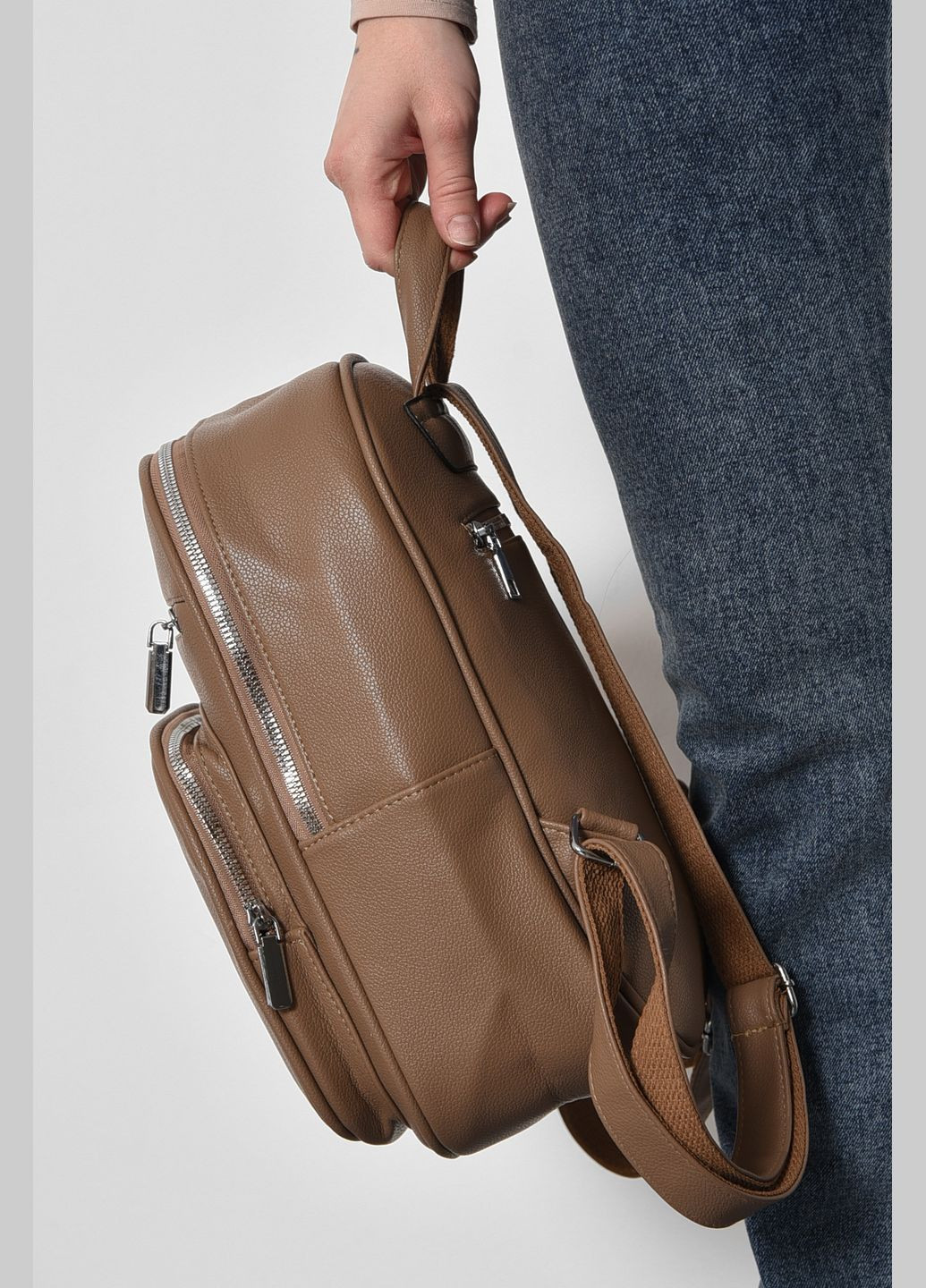 Рюкзак жіночий коричневого кольору Let's Shop (278761229)