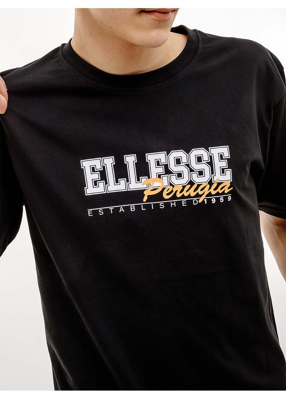 Чорна чоловіча футболка zagda t-shirt чорний Ellesse