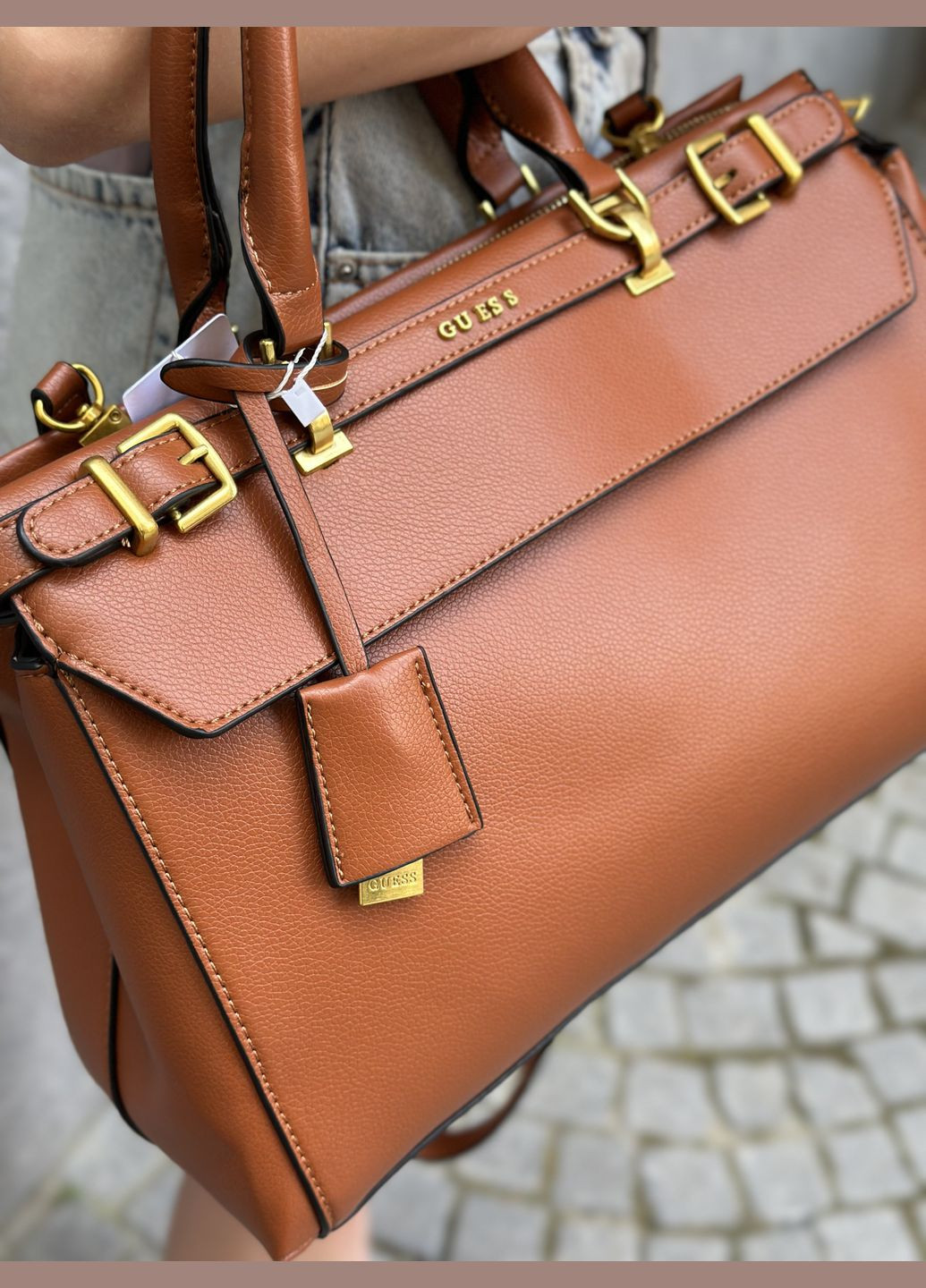 Жіноча сумка Guess з двома ручками коричнева No Brand (299460960)