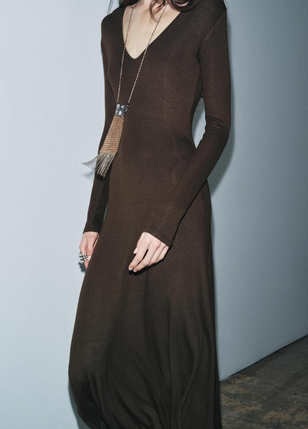 Коричневое платье Zara однотонное