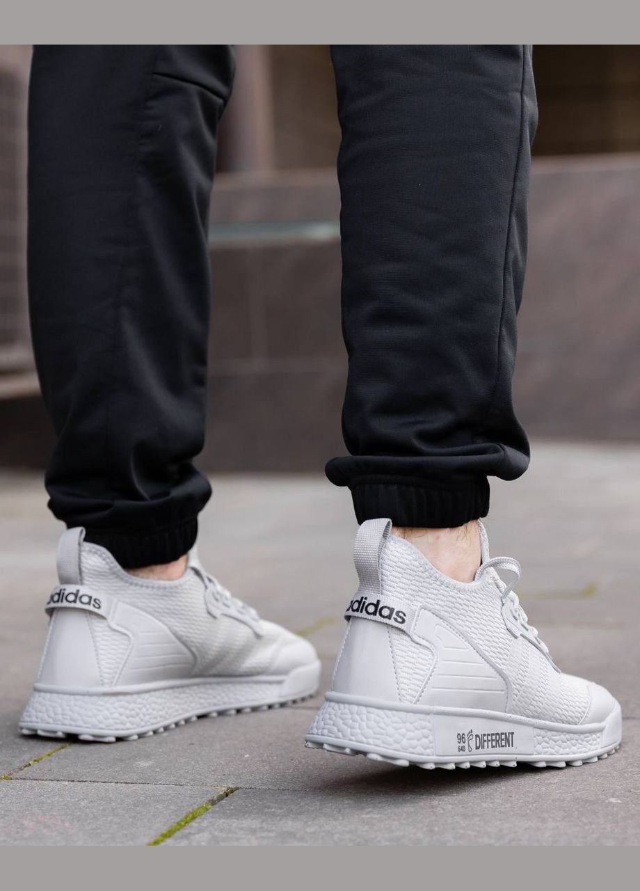 Серые всесезонные кроссовки Vakko Adidas Different Silver