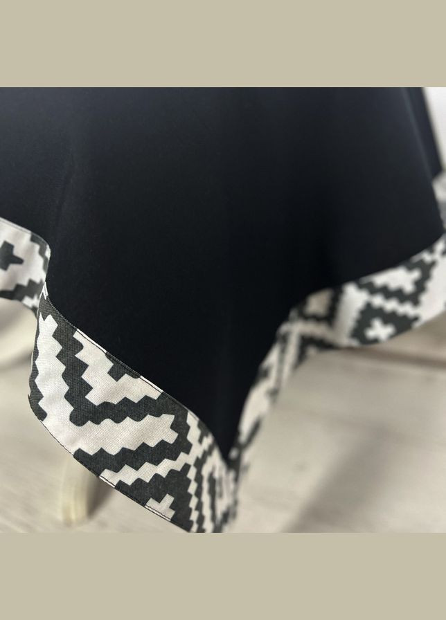 Скатертина Код Незламанової Нації 110х140 см біло-чорна (94205138) SoundSleep (316632880)