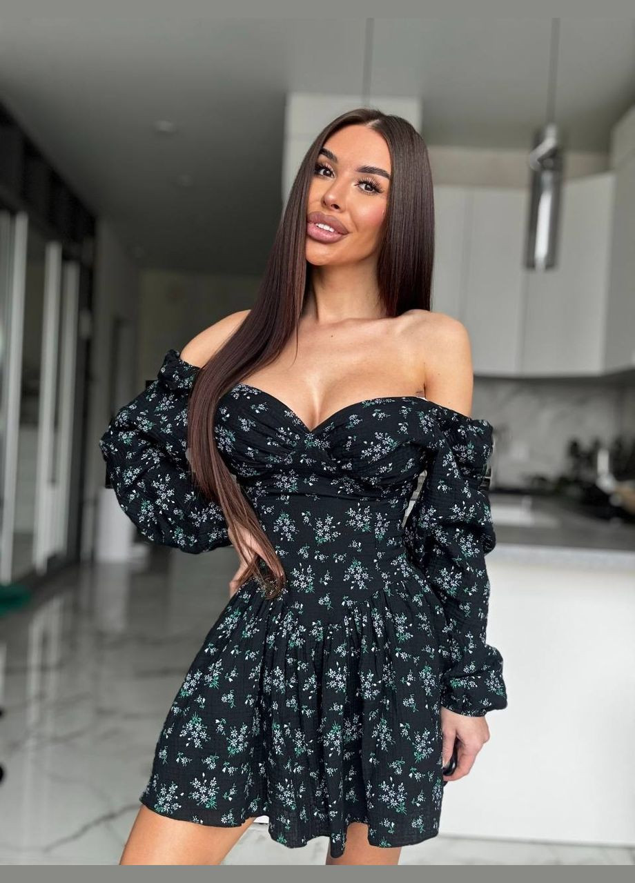 Женский комбинезон в цветочный принт. Adelante комбинезон-шорты цветочный чёрный кэжуал, вечерний муслин