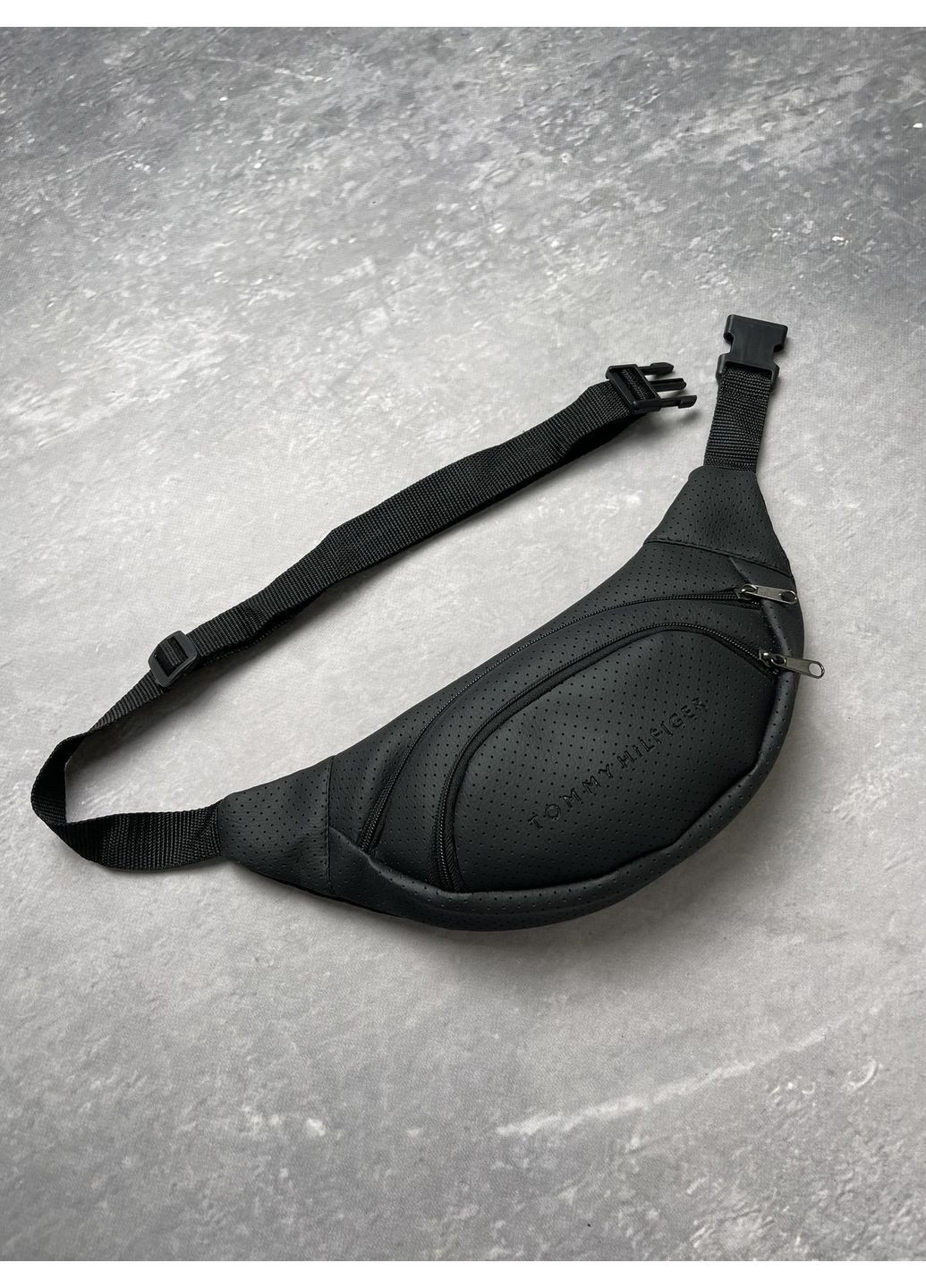 Бананка з перфорованого шкірозамінника зручна універсальна No Brand (360817948)