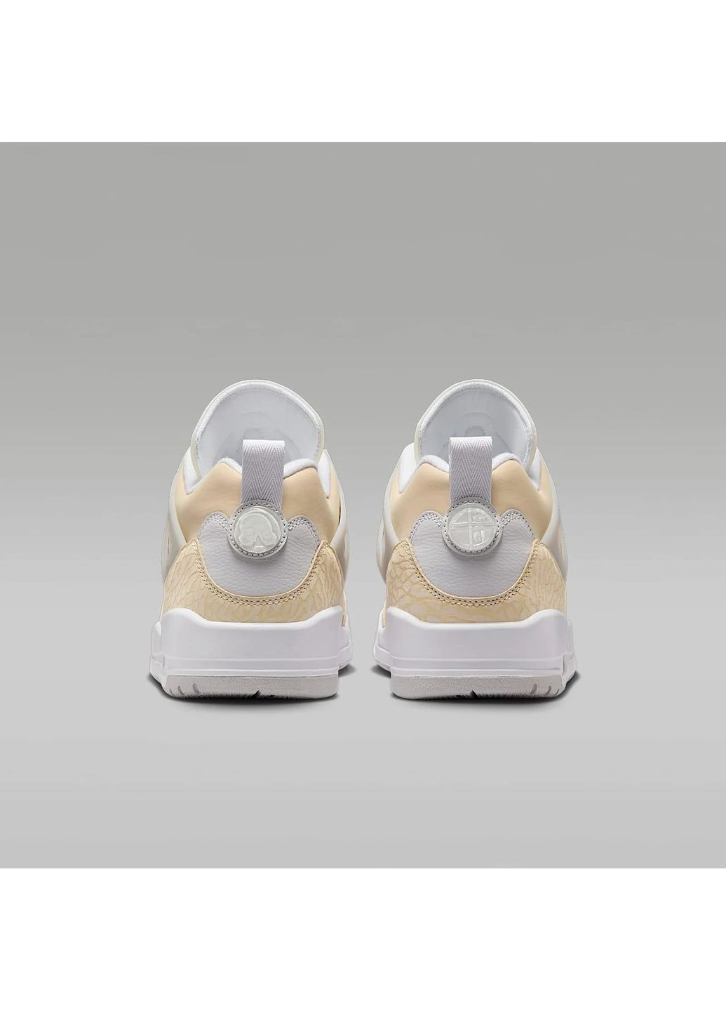 Бежеві кросівки чоловічі spizike low beige Air Jordan