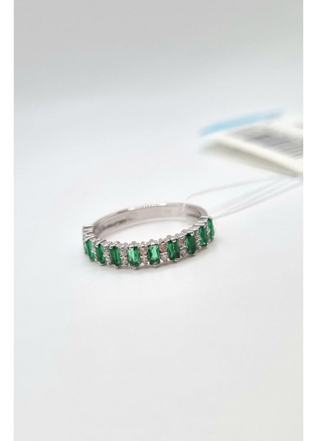 Серебряное кольцо Амелия с зелеными камнями 17р UMAX (291883942)