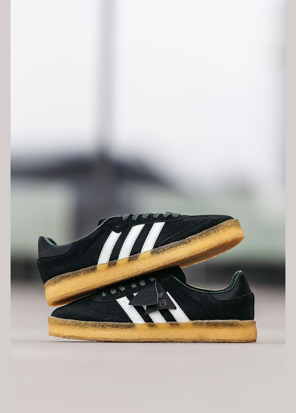 Черные демисезонные кроссовки мужские и женские adidas samba x ronnie fieg x clarks black | адидас самба черные No Brand