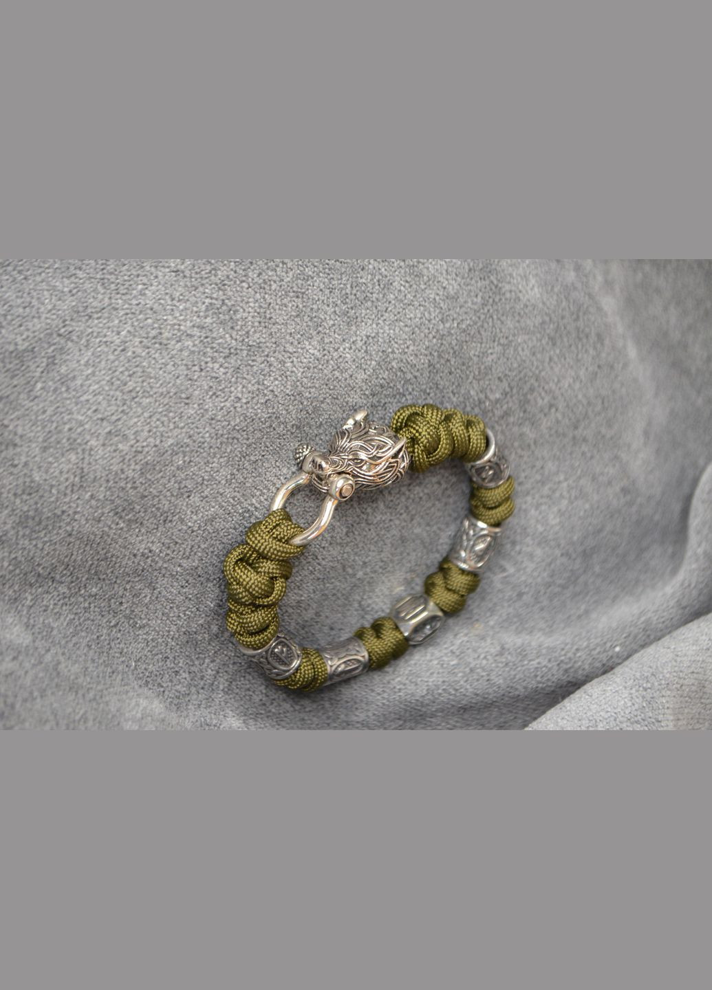 Браслет с Волком, Гербом и рунами из паракорда и ручного литья мельхиор и ювелирная сталь + брелок в подарок No Brand (341738802)