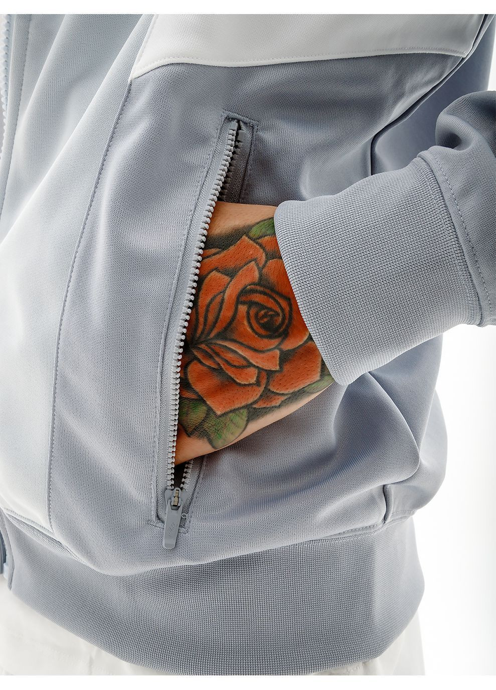 Серая демисезонная мужская куртка m nsw hybrid pk tracktop серый Nike