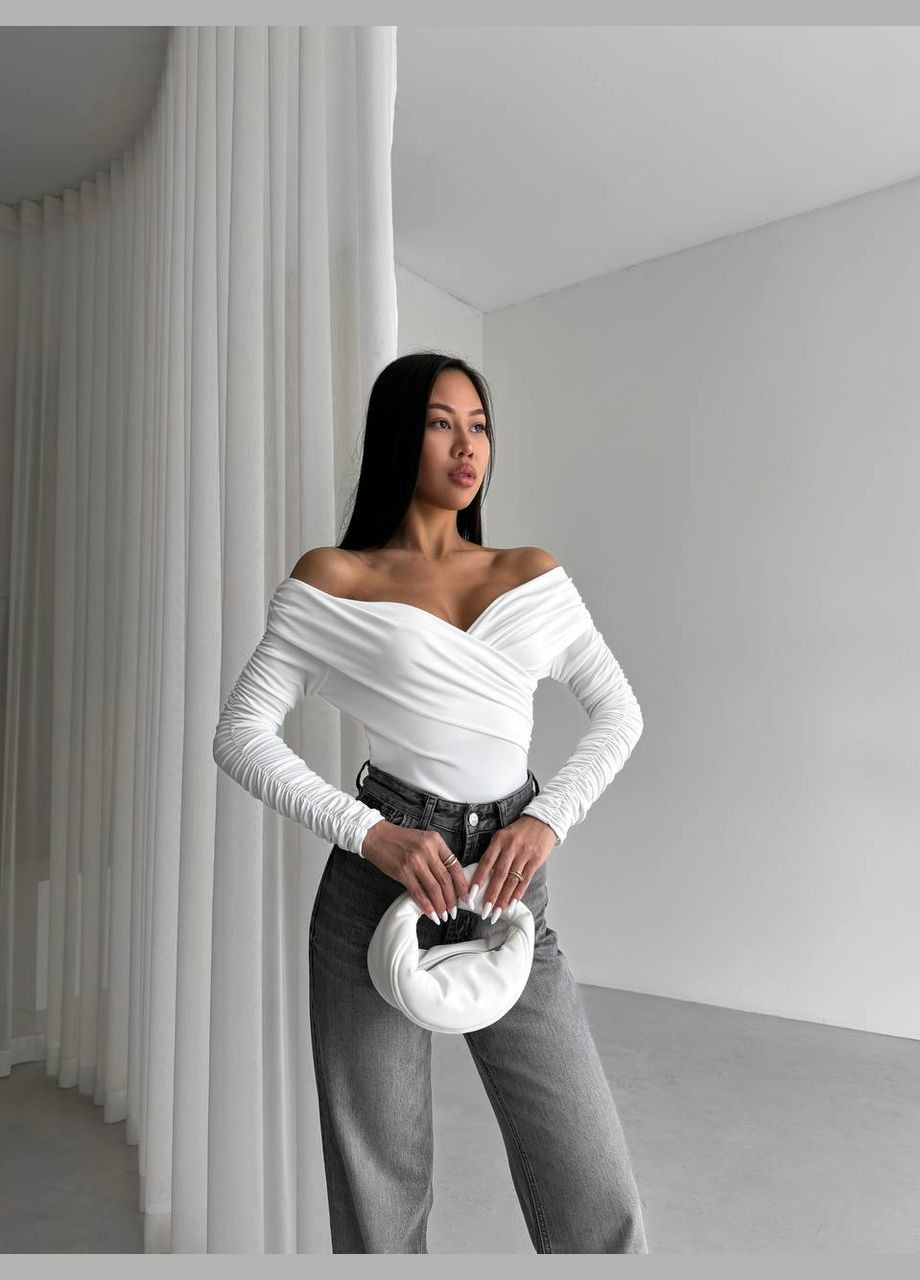 Женское стильное боди с декором. No Brand (307251437)