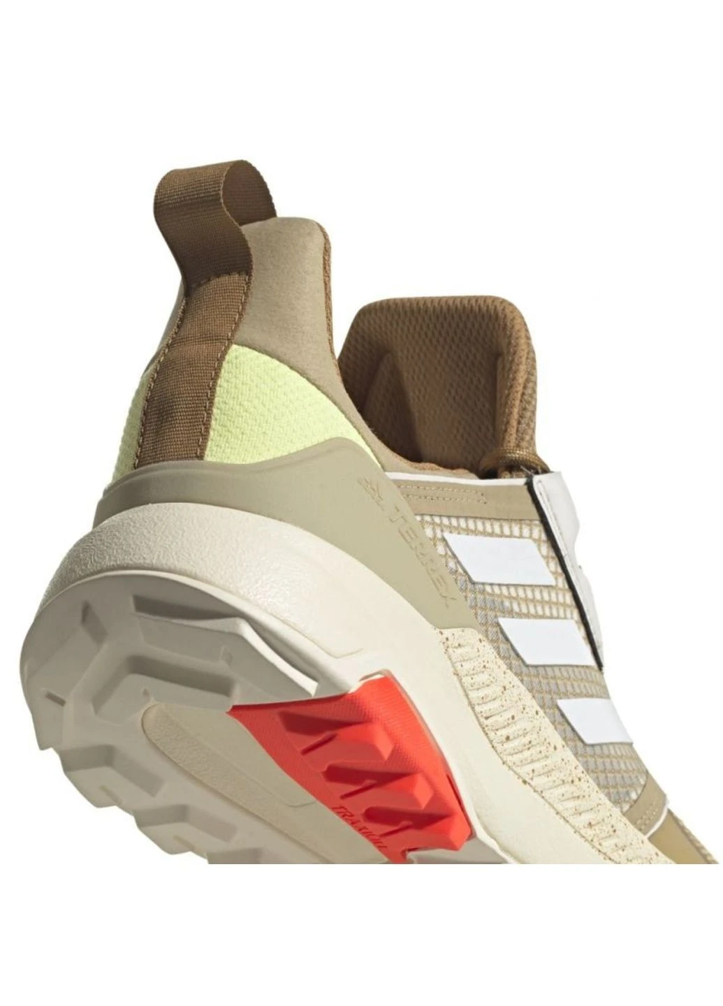 Бежеві кросівки terrex trailmaker gore-tex beige fz3391 демісезон adidas