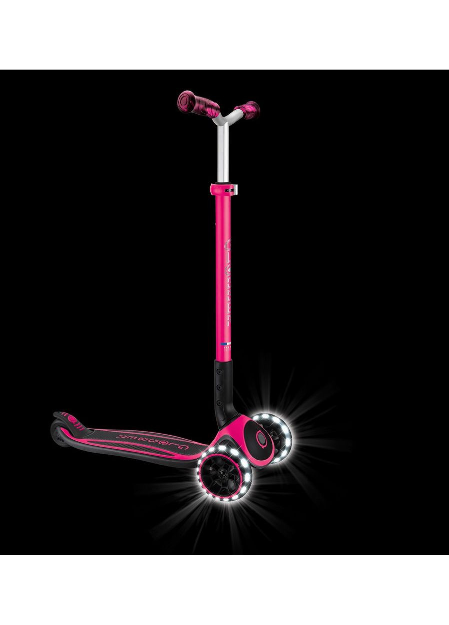 Самокат ACE фуксія колеса з підсвіткою від 3-х років до 100кг 3 колеса () Globber 667-110 (363820499)