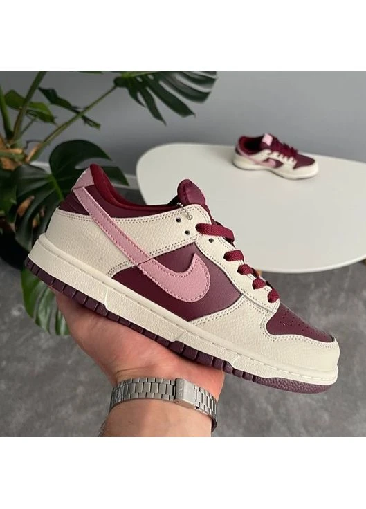 Кроссовки женские Nike SB Dunk Low PRM Valentine's Day | Найк СБ Данк низкие бордовые No Brand бордовые демисезоны (383037477)