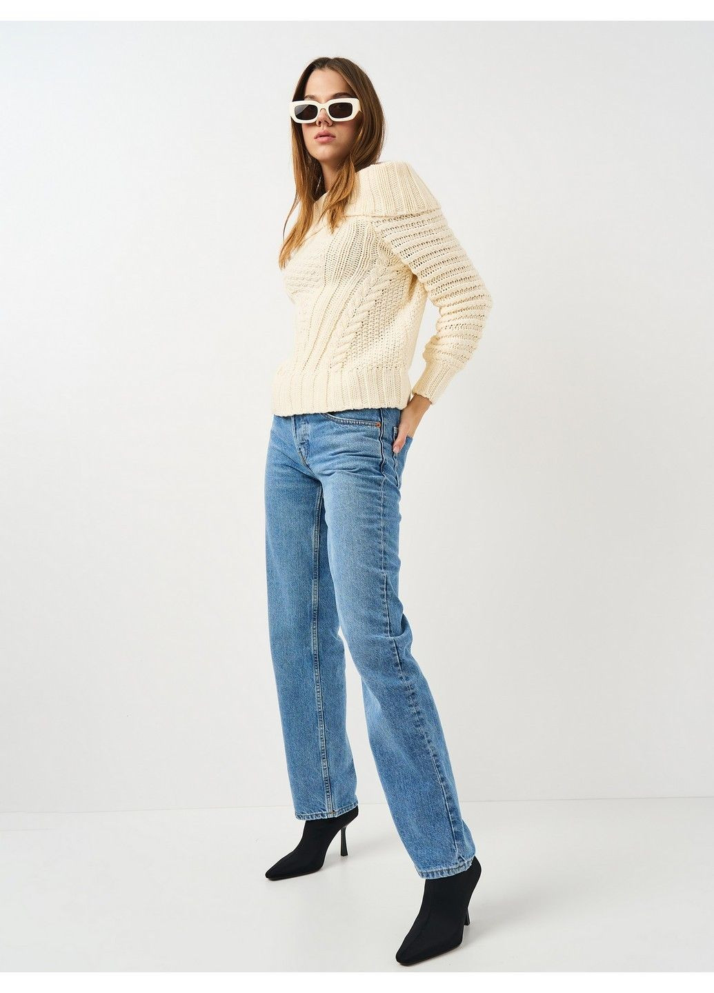 Молочний зимовий светр з мікро-дефектом H&M