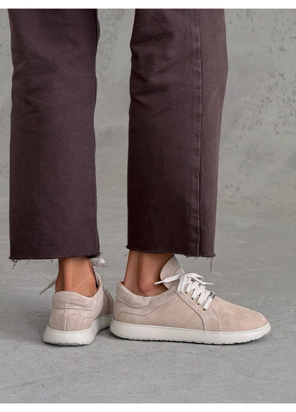 Бежеві анатомічні замшеві кеди Helen