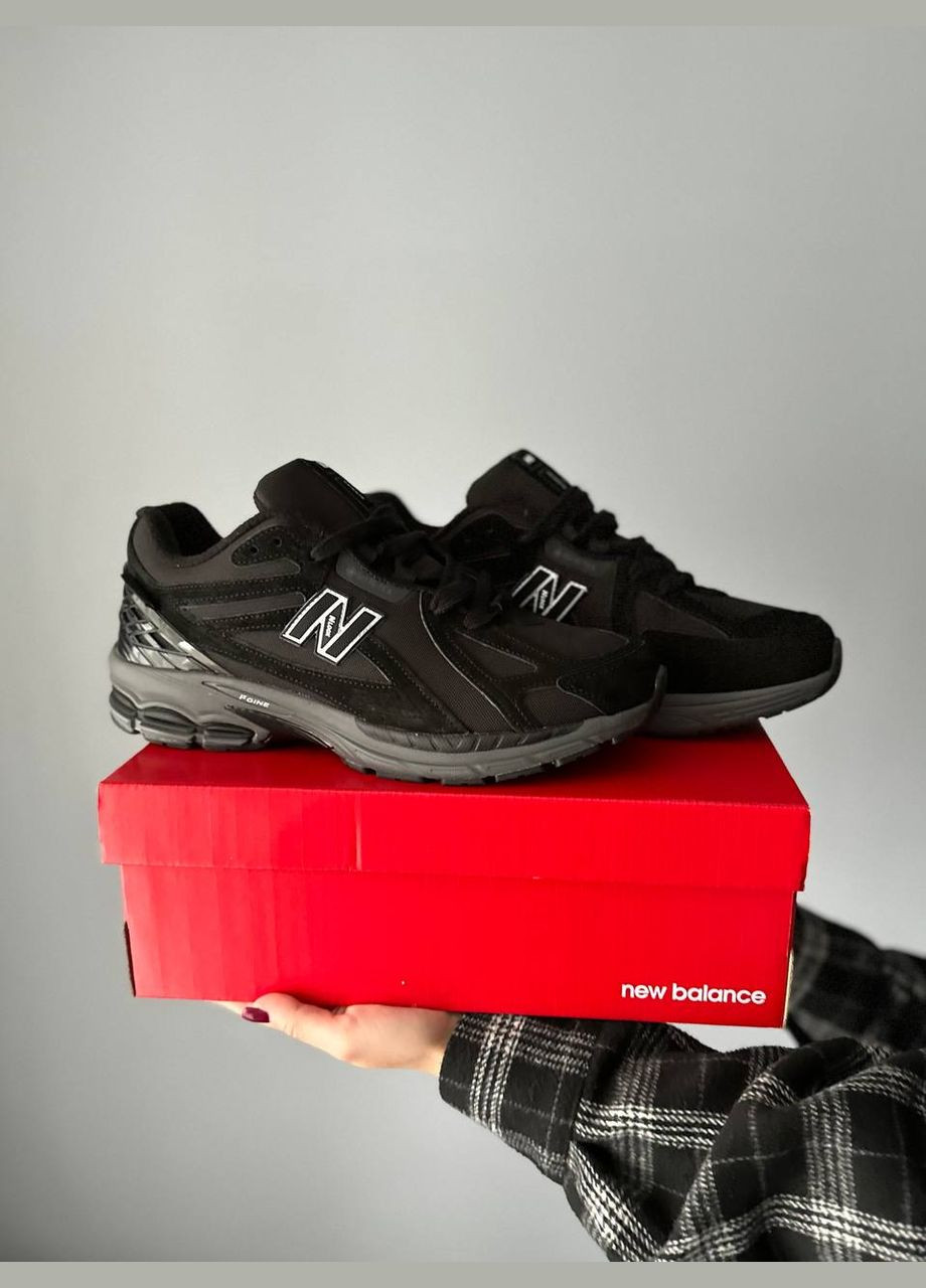 Черные зимние кроссовки Vakko