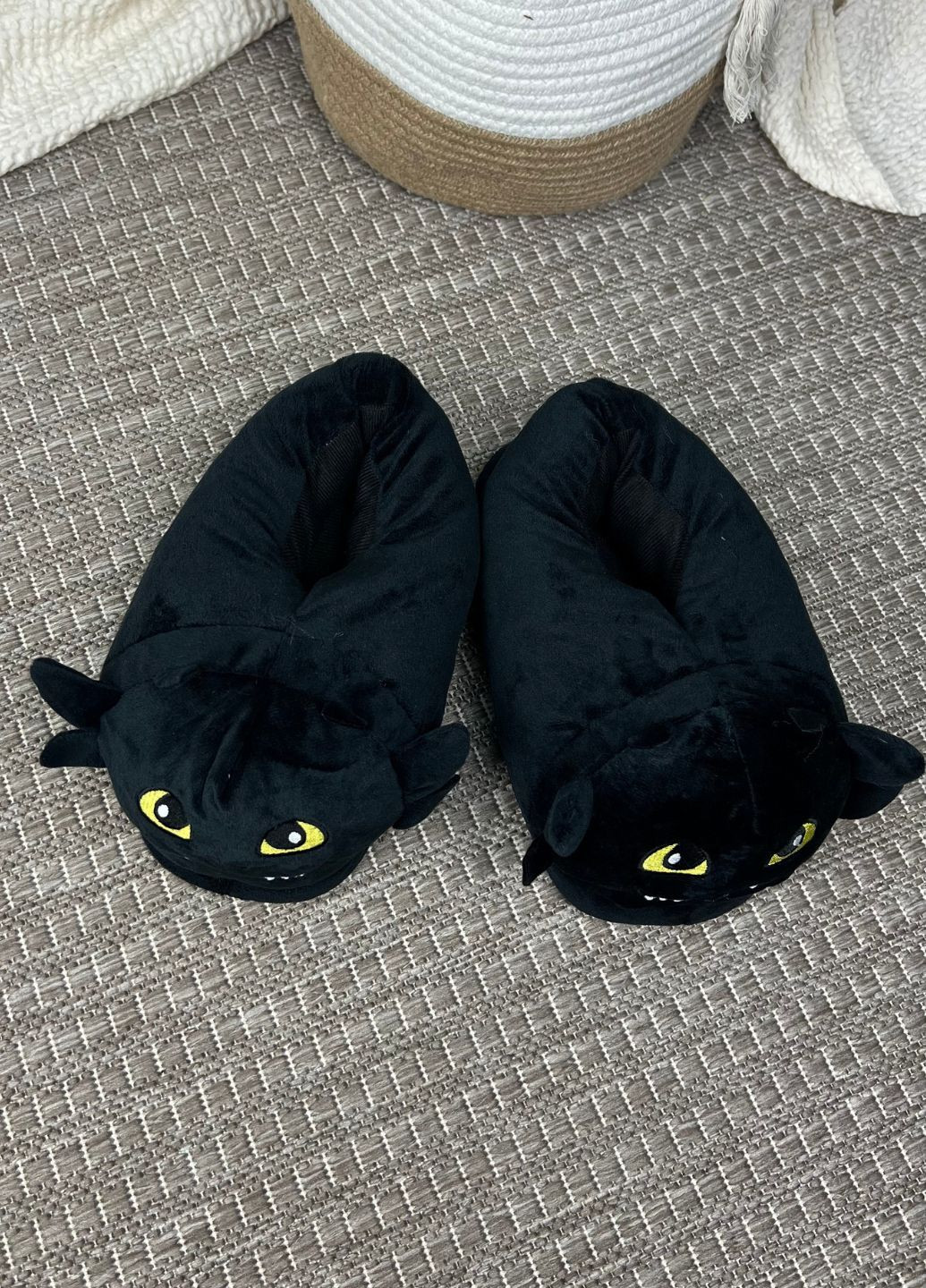 Домашні капці кігурумі дракон Беззубик плюшеві чорні My Kigu (368156590)
