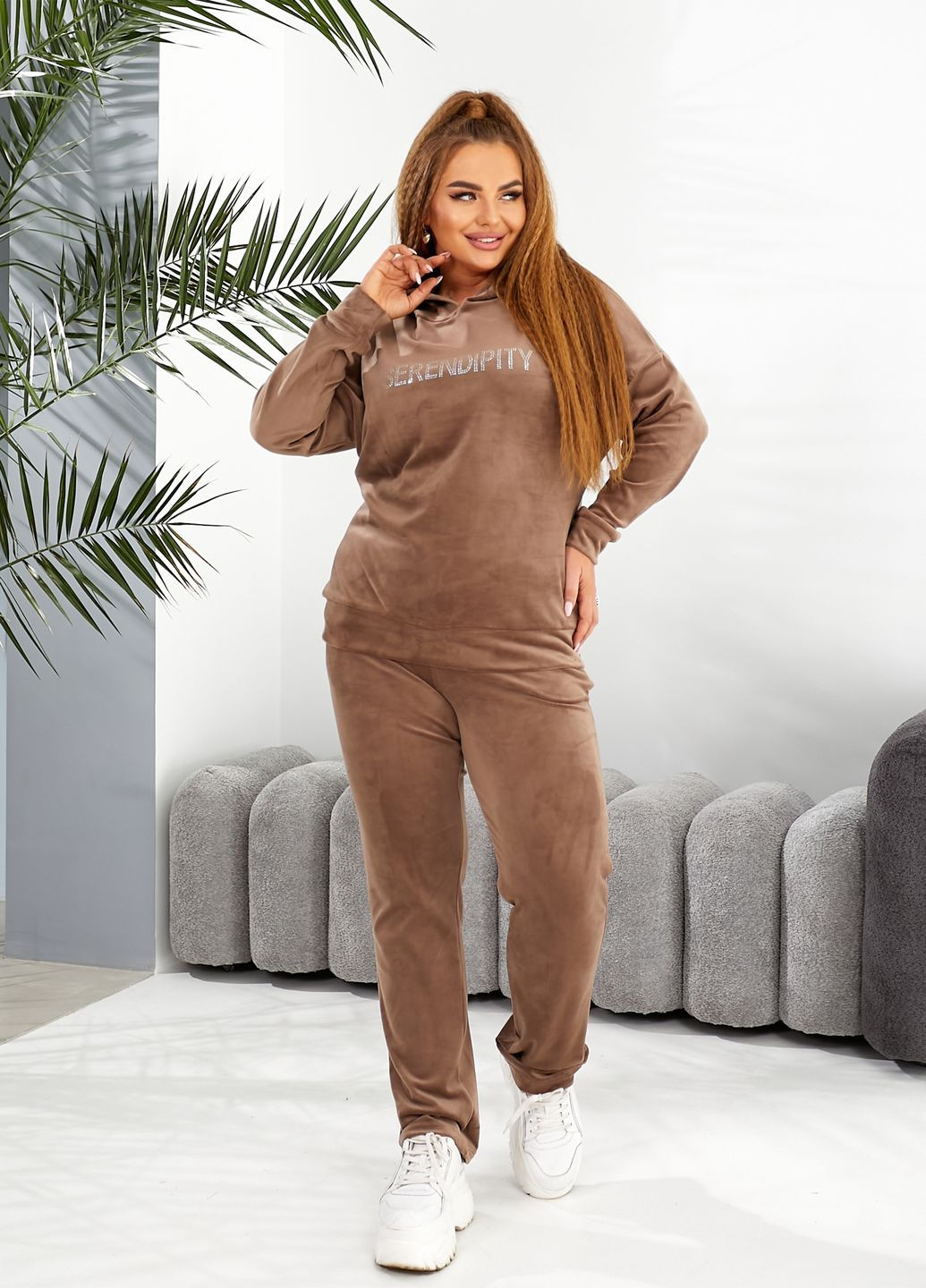 Велюровый костюм со стразами No Brand (313294983)