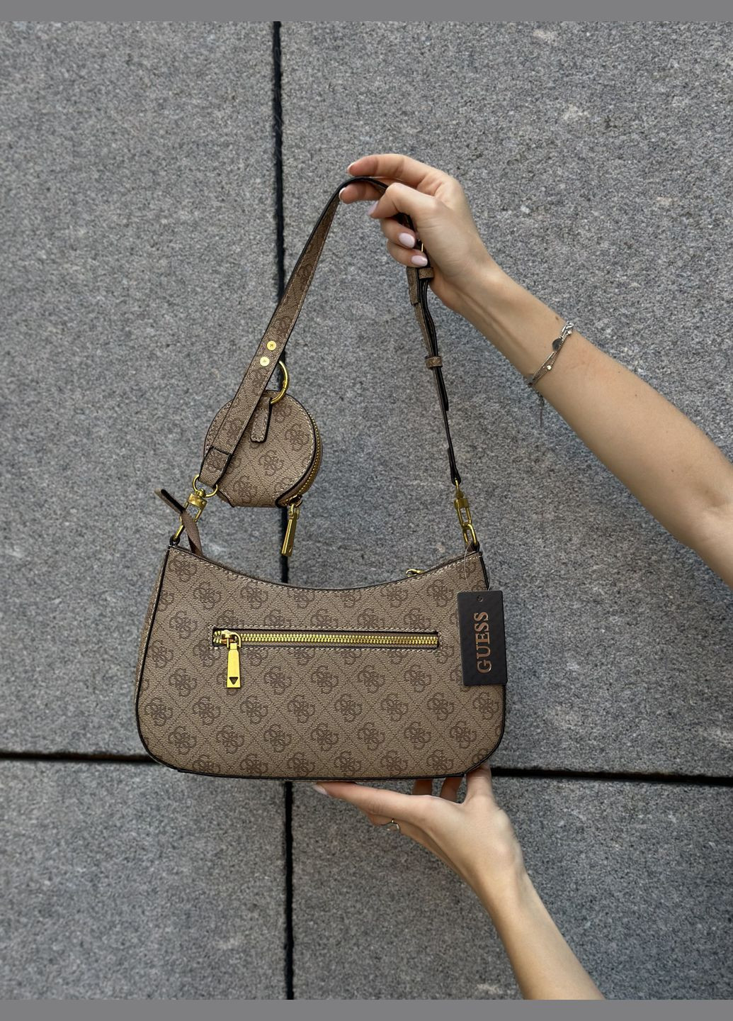 Жіноча сумка GUESS 016 бежева No Brand (299077406)