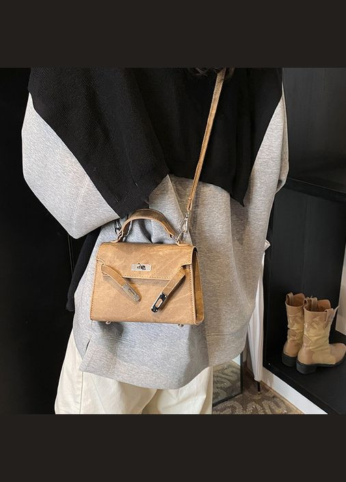 Жіноча сумка 8594 крос-боді на ремінці No Brand (344446871)