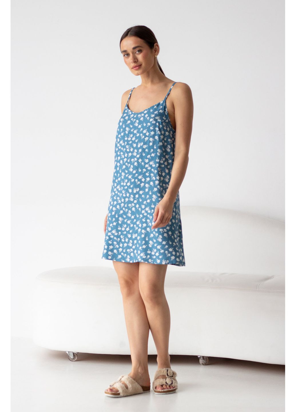 Сорочка из штапеля Barwa 0342 white flowers/blue (352267930)