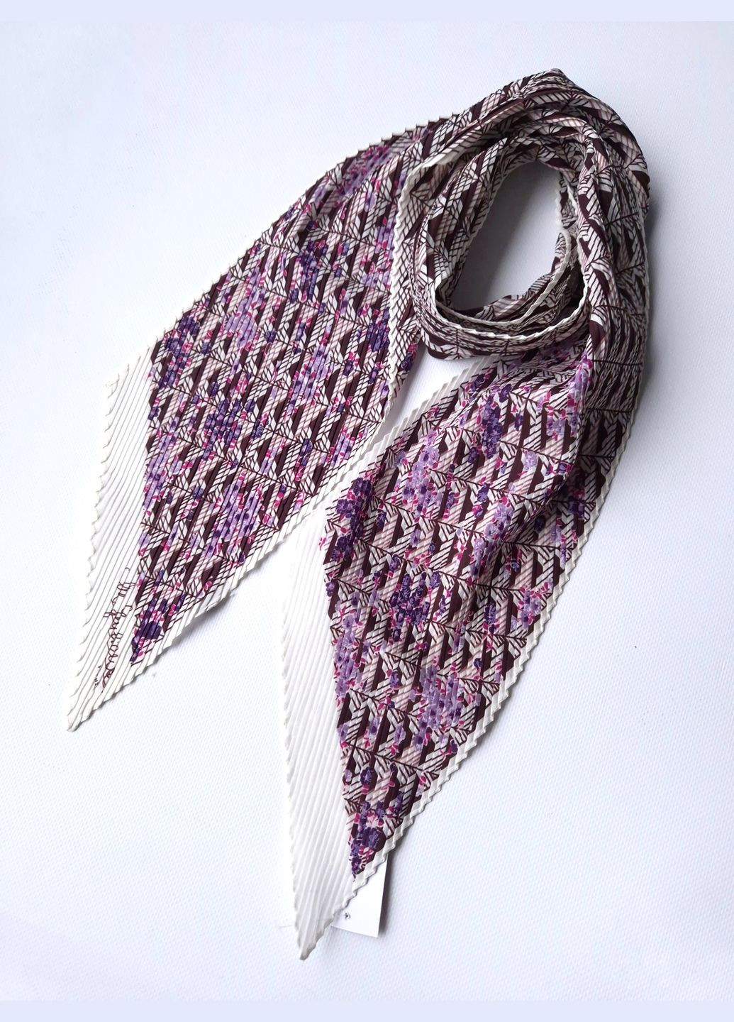 Шарф женский плиссе узкий с с фиолетовым узором 125х16 см No Brand (328446550)