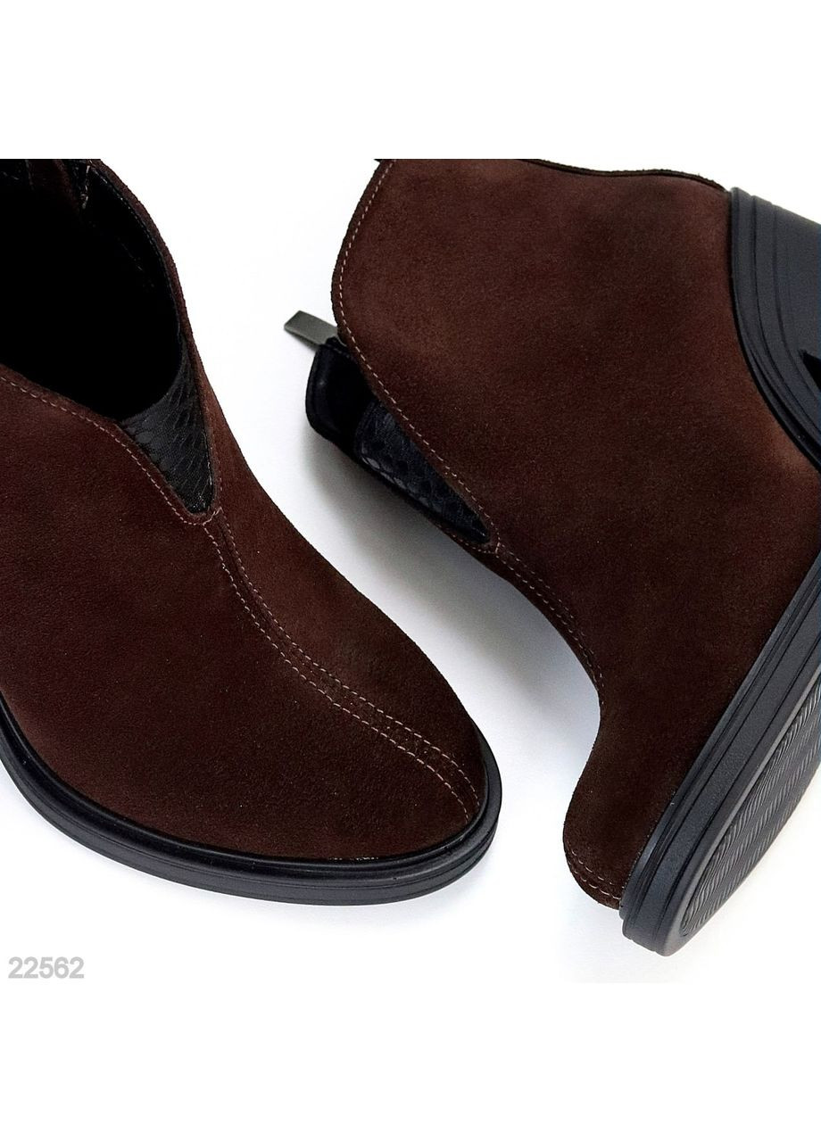 Коричневі демісезонна демісезонні замшеві ботильйони Helen