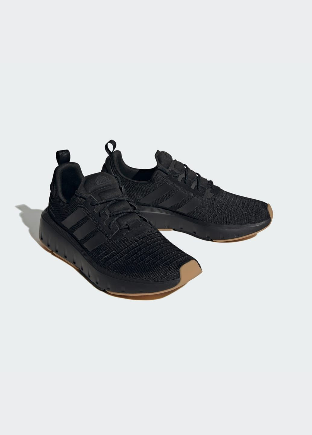 Черные летние кроссовки swift run adidas