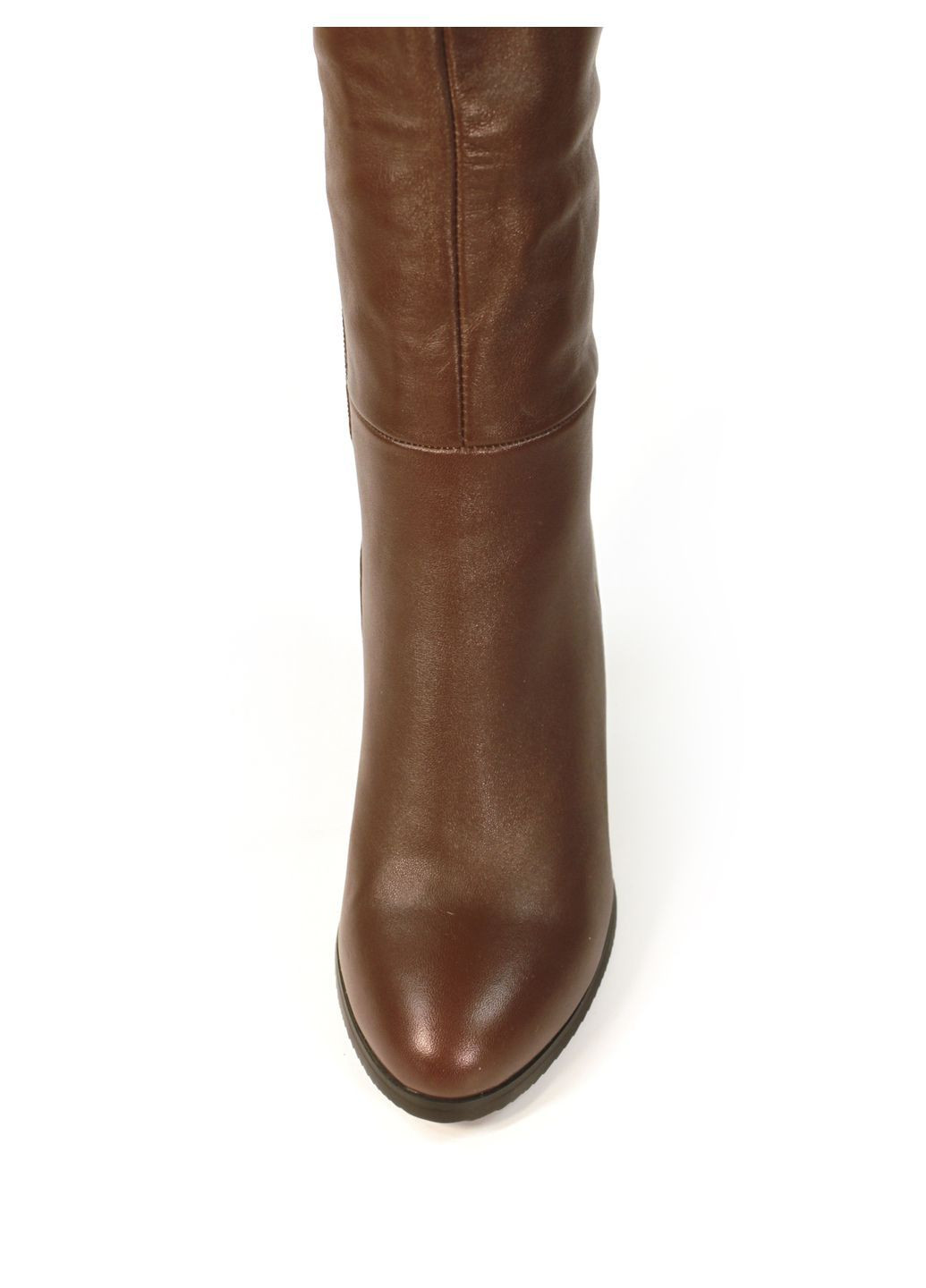 Осенние демисезонные кожаные сапоги на каблуке It-Girl